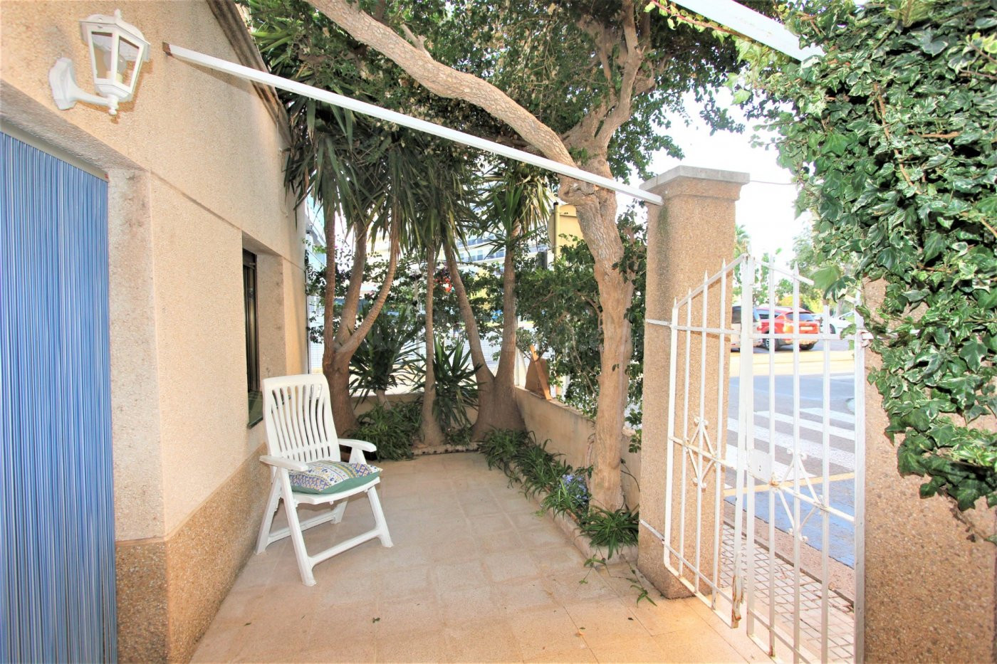 CASA A LA VENTA EN EL CENTRO DE L'AMPOLLA Y CERCA DE LA PLAYA DE LES AVELLANES