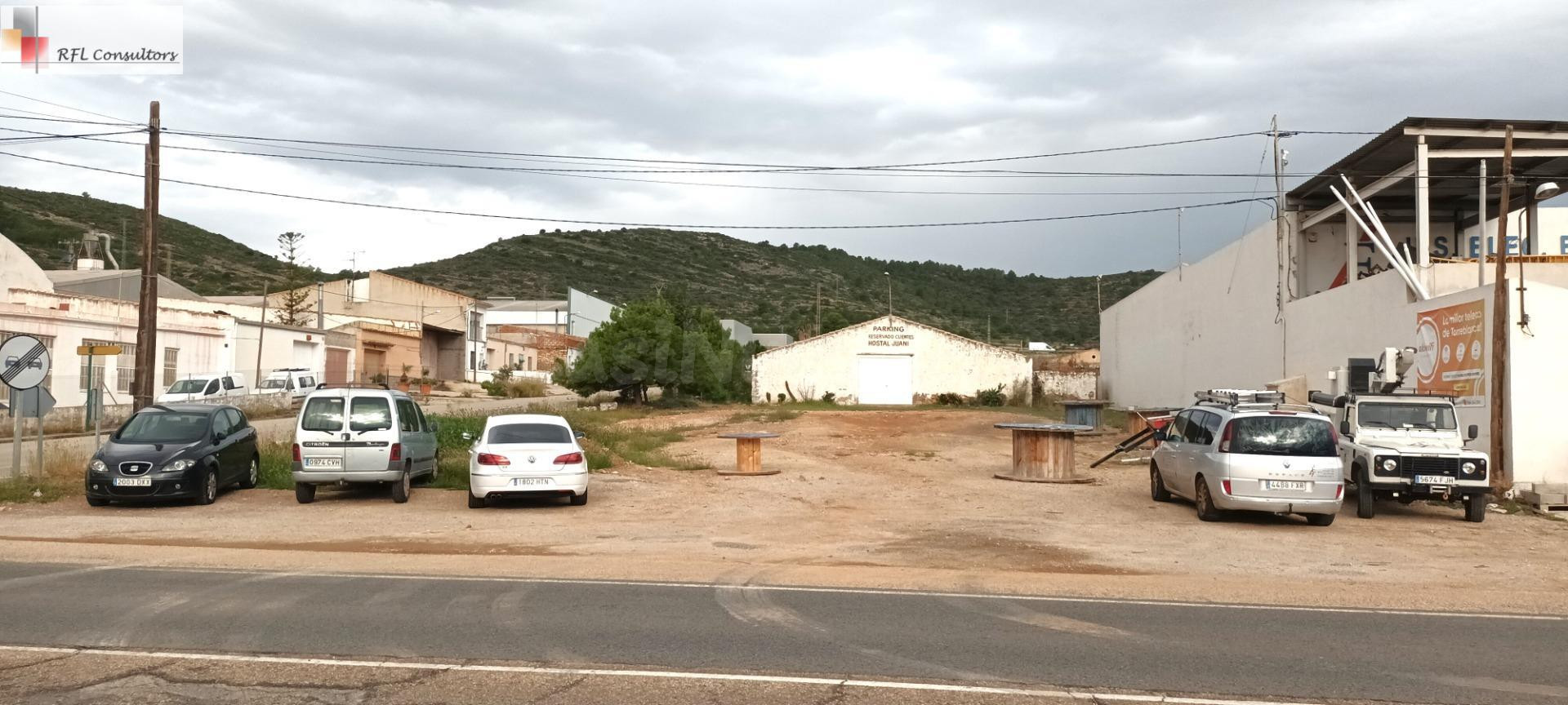 GRAN TERRENO DE USO INDUSTRIAL
