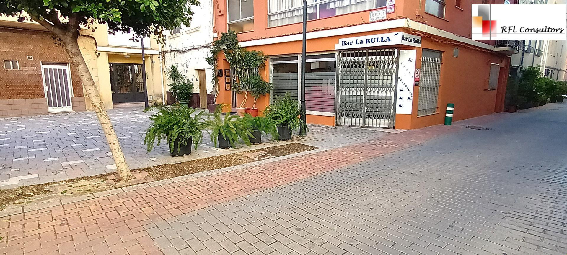 LOCAL COMERCIAL EN PLAZA PEATONAL