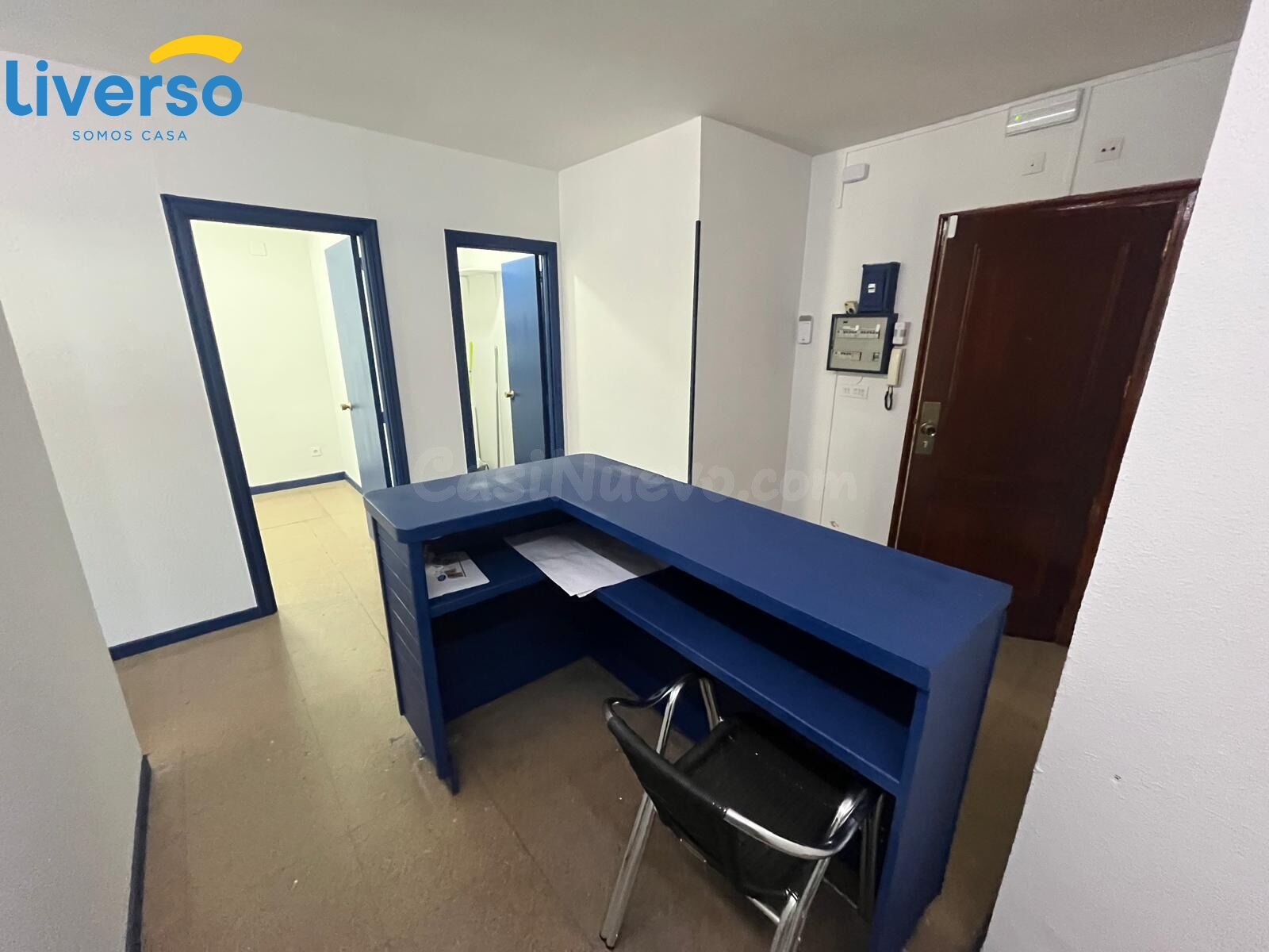 Entreplanta Versátil con Potencial para Transformarse en Vivienda