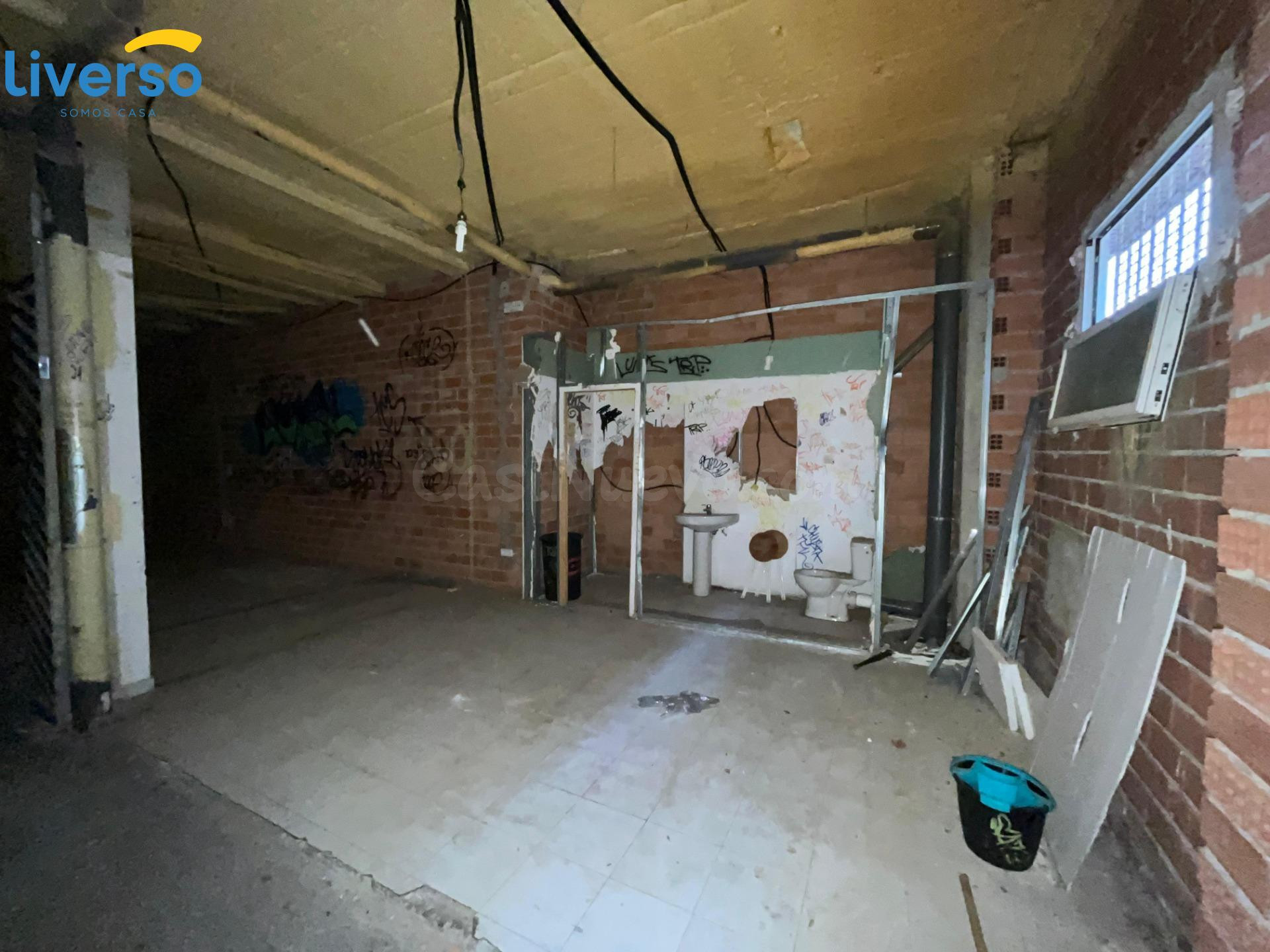 Oportunidad para inversores: local a dos calles con múltiple - foto 3