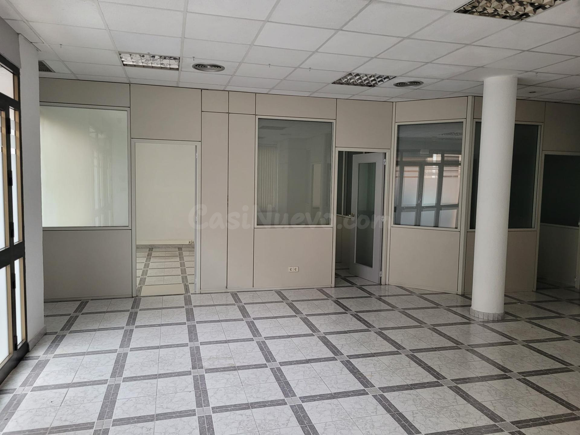 ESTUPENDO LOCAL COMERCIAL EN ALQUILER