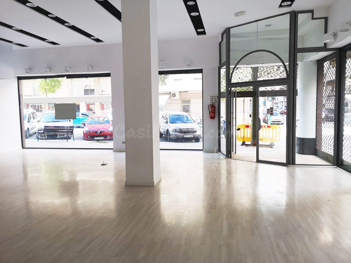 Magnífico local comercial en la zona del Corazón de Jesús, Elche.