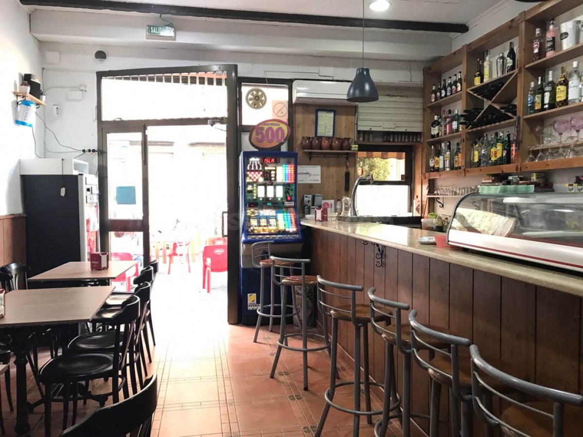Bar en venta situado en calle Jaime Balmes