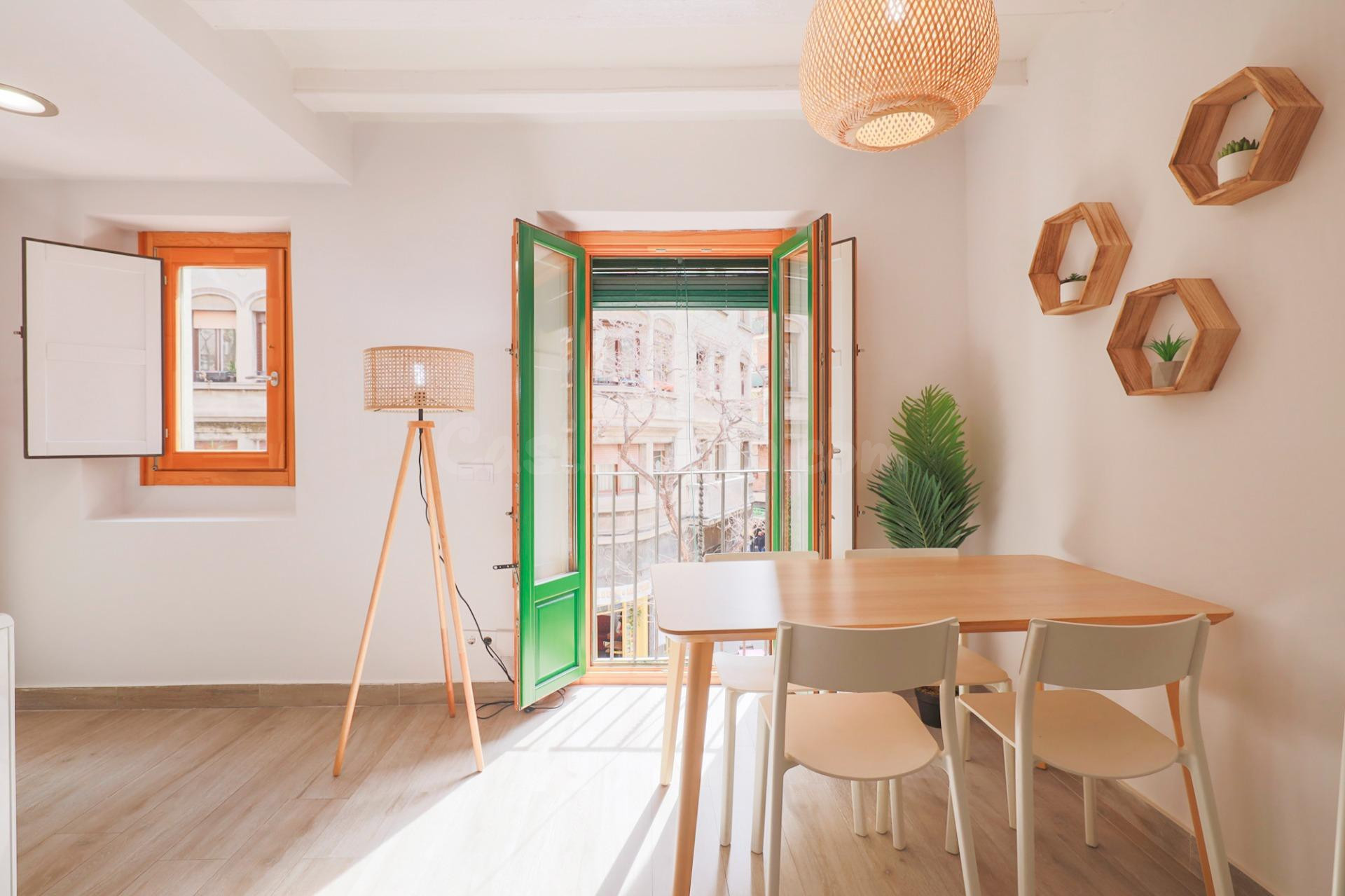 FANTASTICO INMUEBLE EN FINCA REHABILITADA CON ASCENSOR