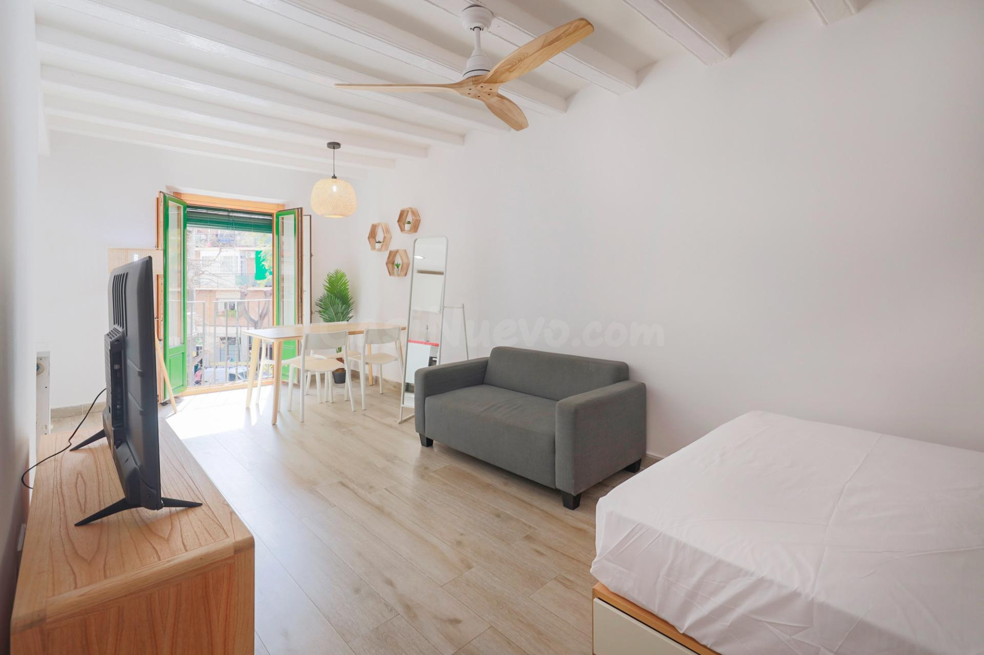 FANTASTICO INMUEBLE EN FINCA REHABILITADA CON ASCENSOR - foto 2