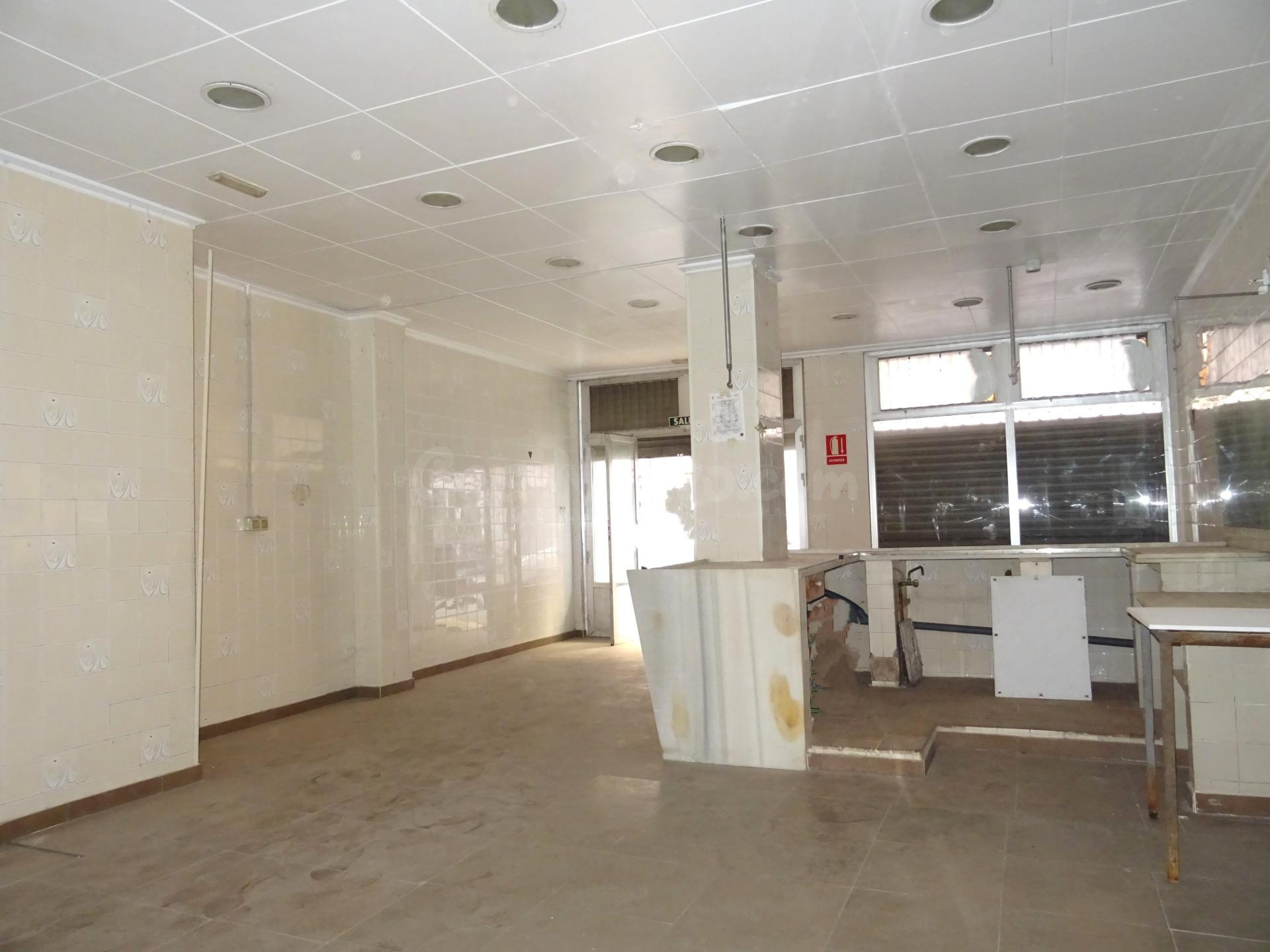 ¡Local Comercial EN ALQUILER en zona Estación!