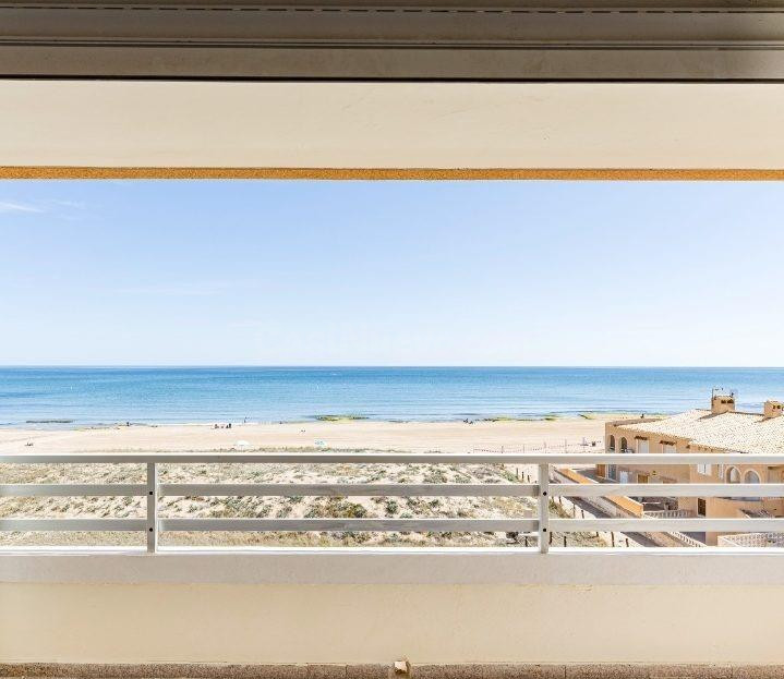 APARTAMENTOS CON 3 DORMITORIOS EN LA MATA CON VISTAS DESPEJADAS AL MAR