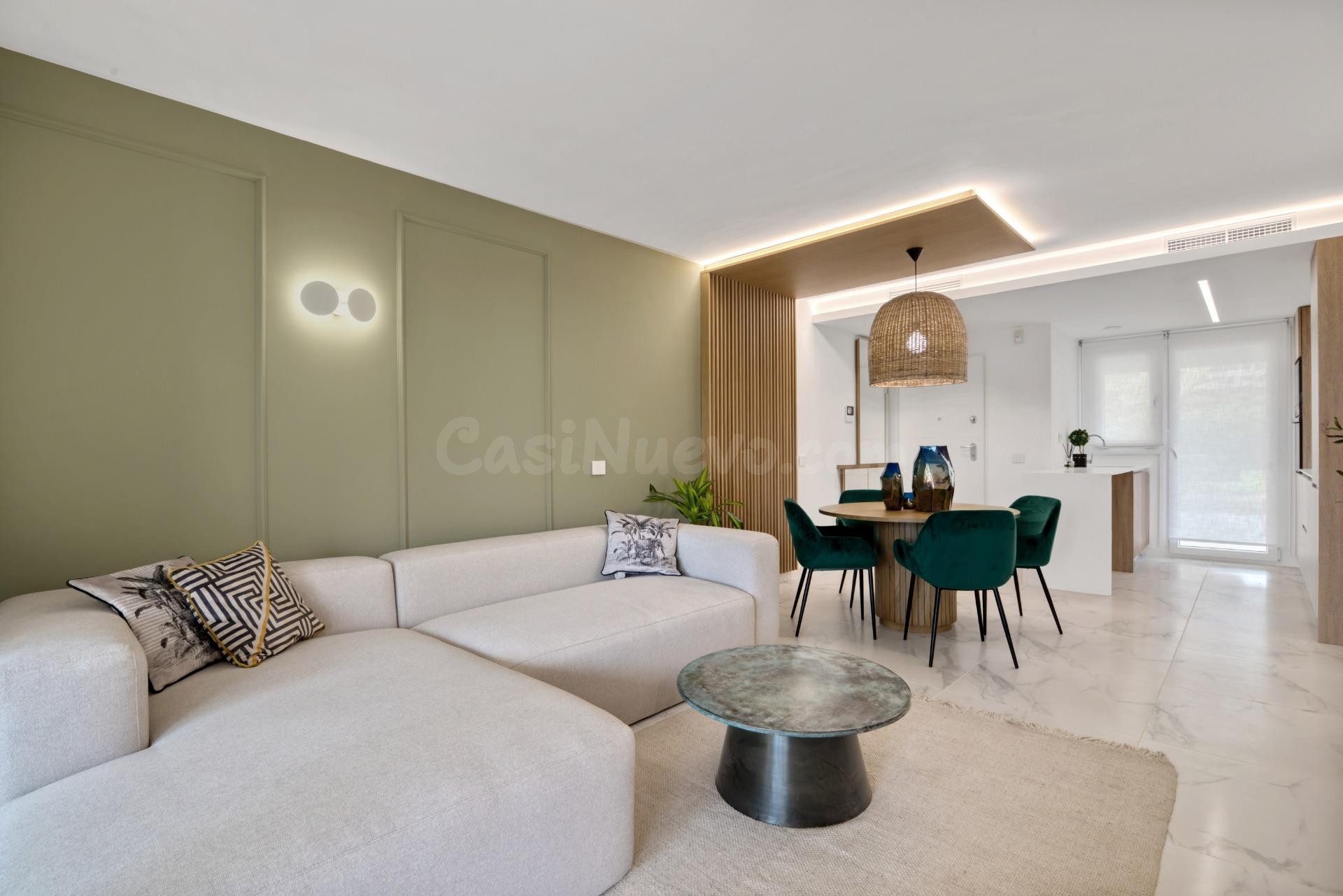 APARTAMENTO CON VISTAS DESPEJADAS Y VISTAS AL MAR DE 2 DORMITORIOS Y 2 BAÑOS EN PUNTA PRIMA
