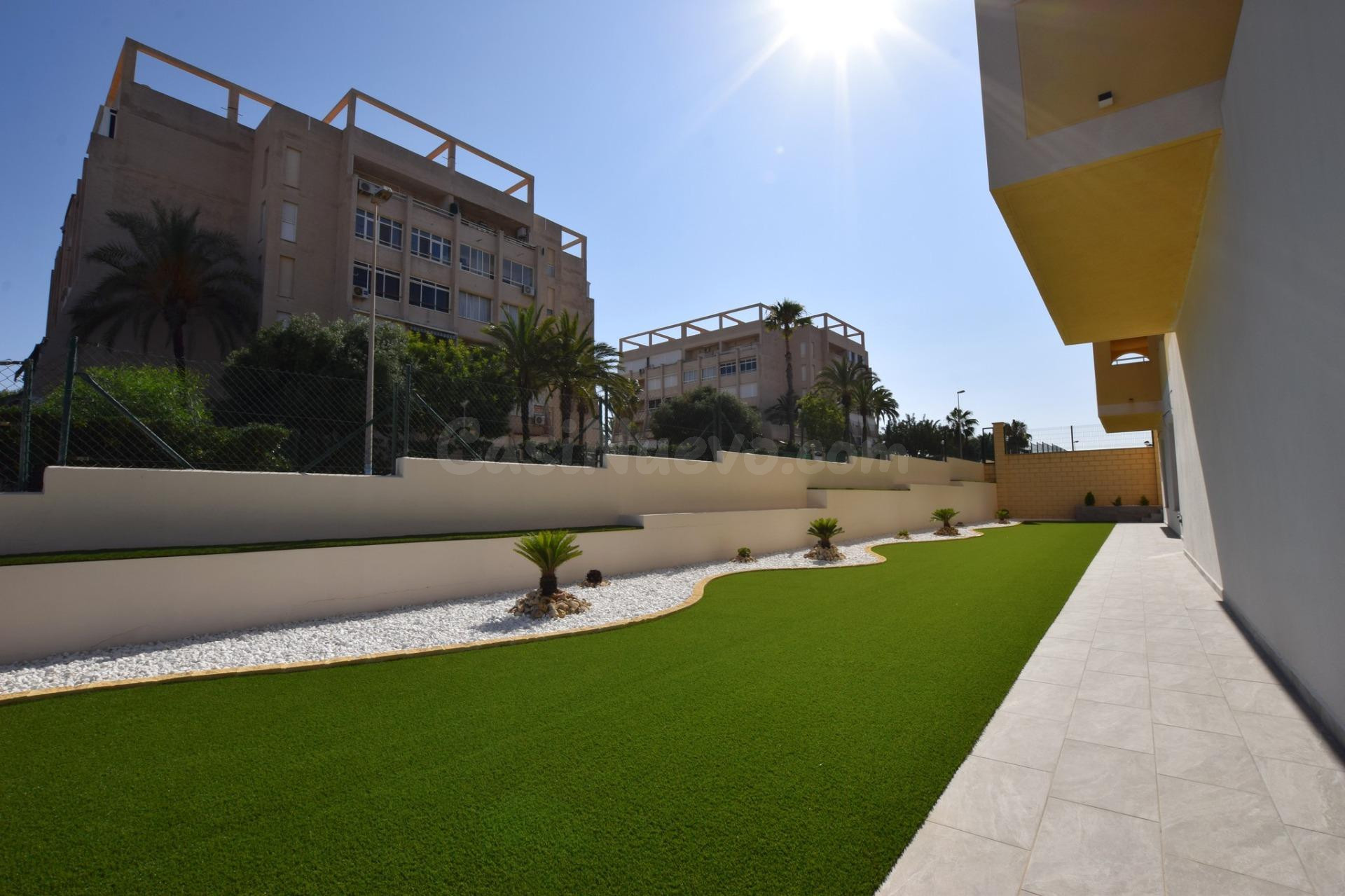 PROXIMAMENTE!! APARTAMENTO DE 2 DORMITORIOS Y 2 BAÑOS  EN PLANTA BAJA CON 63M2 DE PARCELA