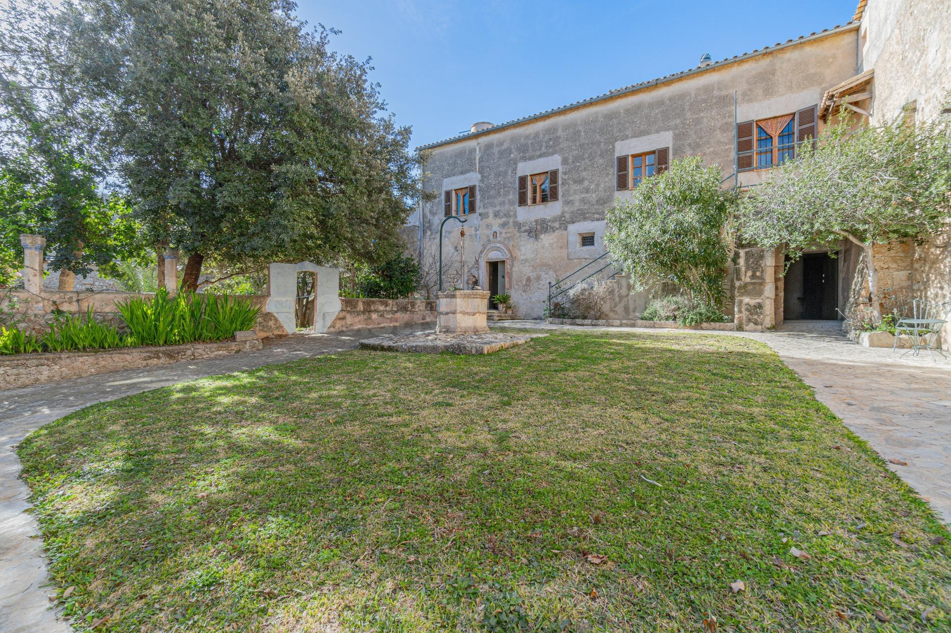 Casa del siglo XIII con vistas a Sineu - foto 3