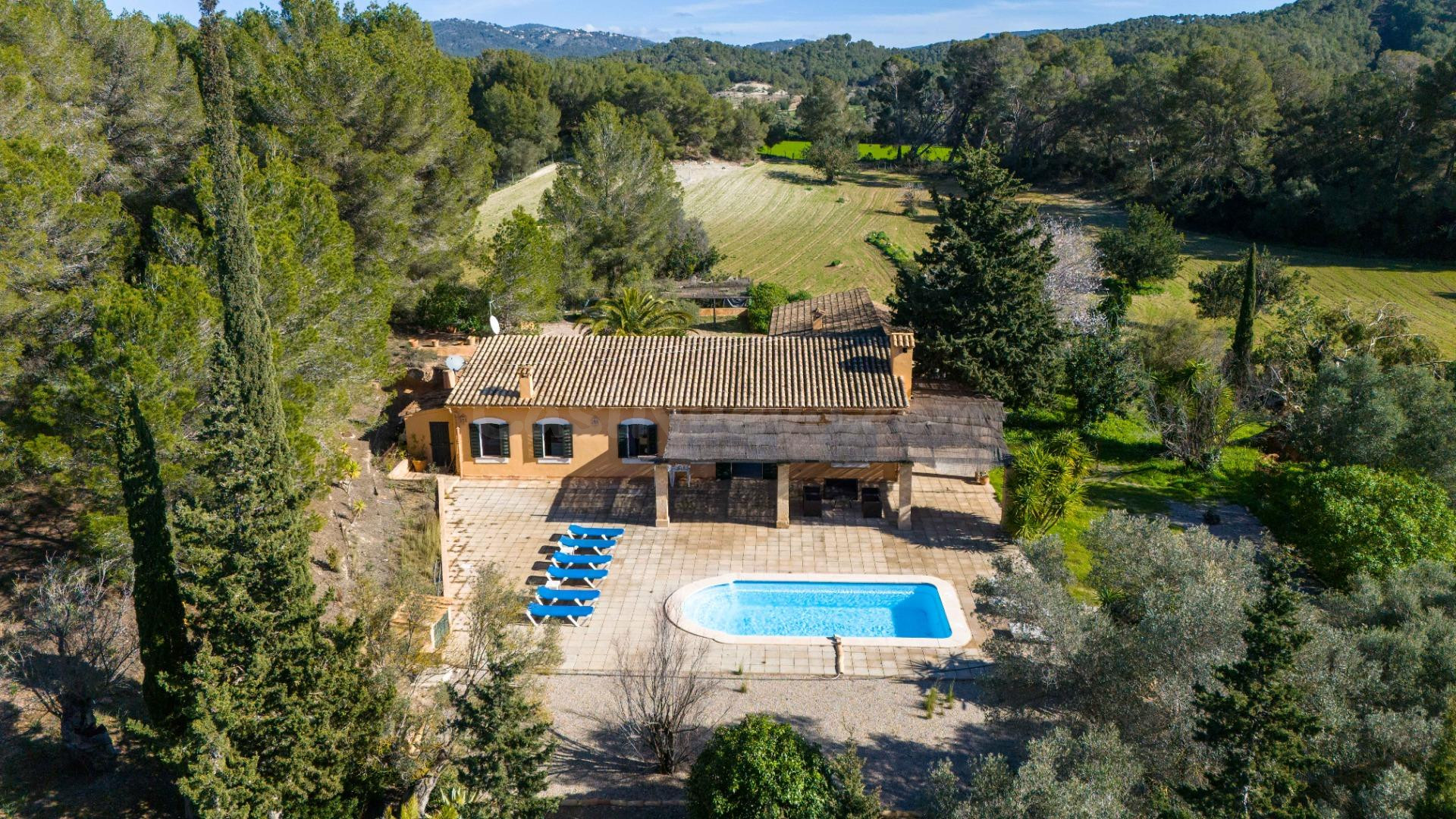 Finca rústica con licencia vacacional en Peguera