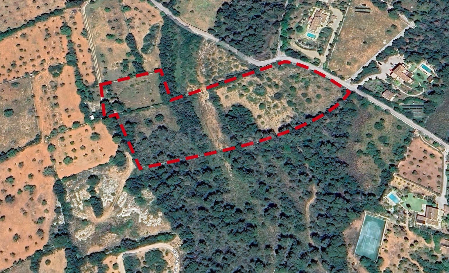 Terreno en rústico con proyecto aprobado en Santanyí