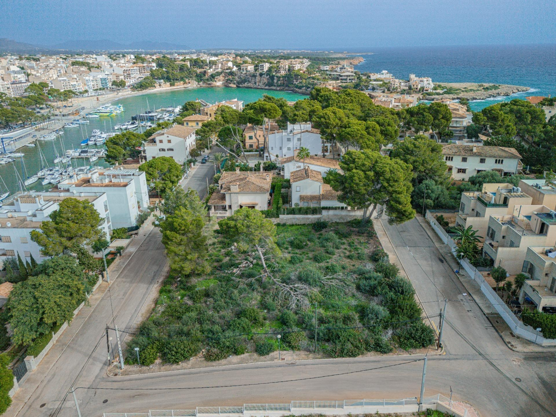 Solar urbano con proyecto presentado en Porto-Cristo