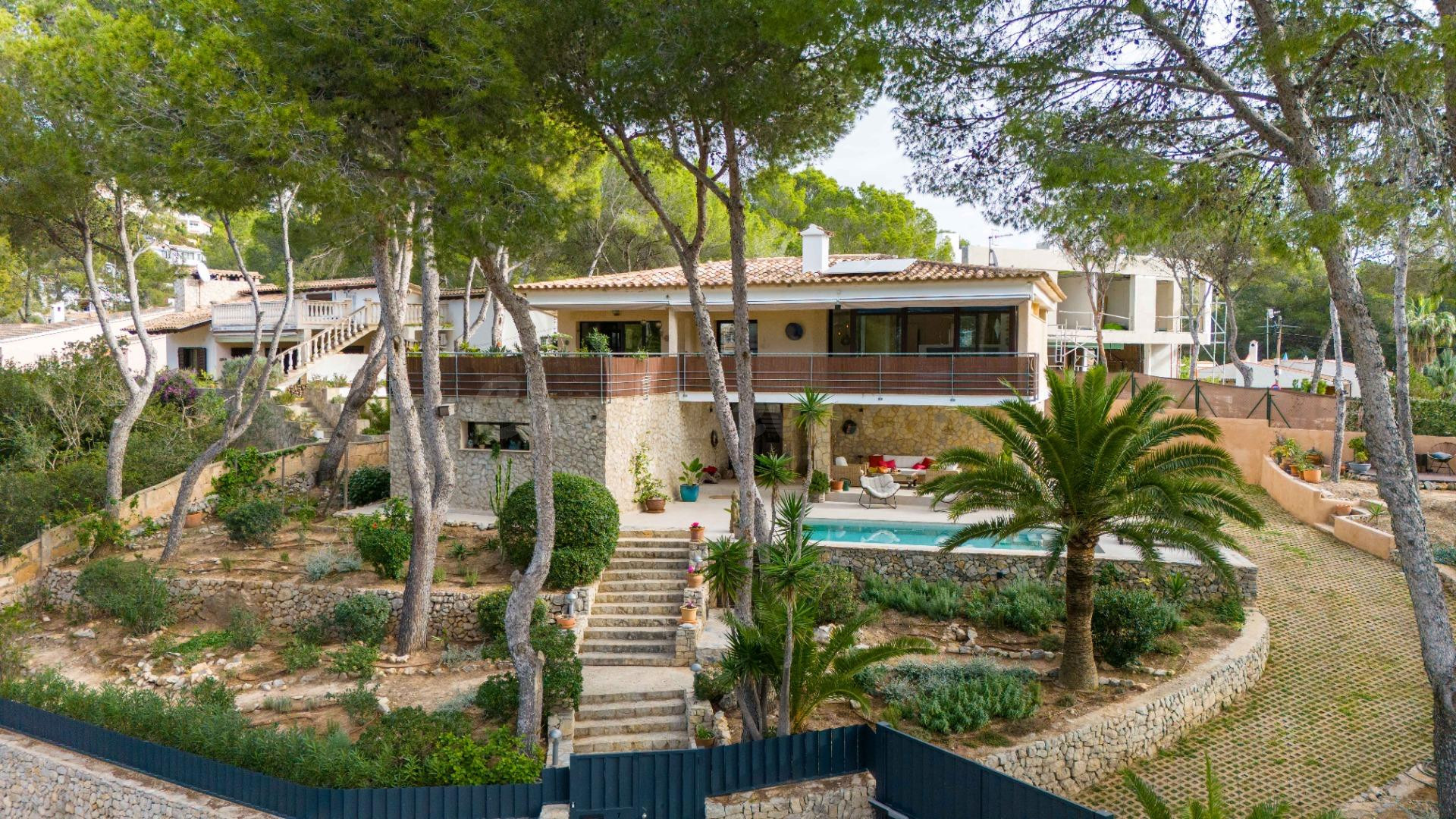 Casa independiente con vistas y piscina
