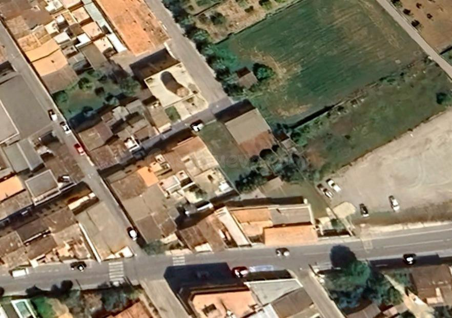Solar urbano en Sant LLorenç des Cardassar.
