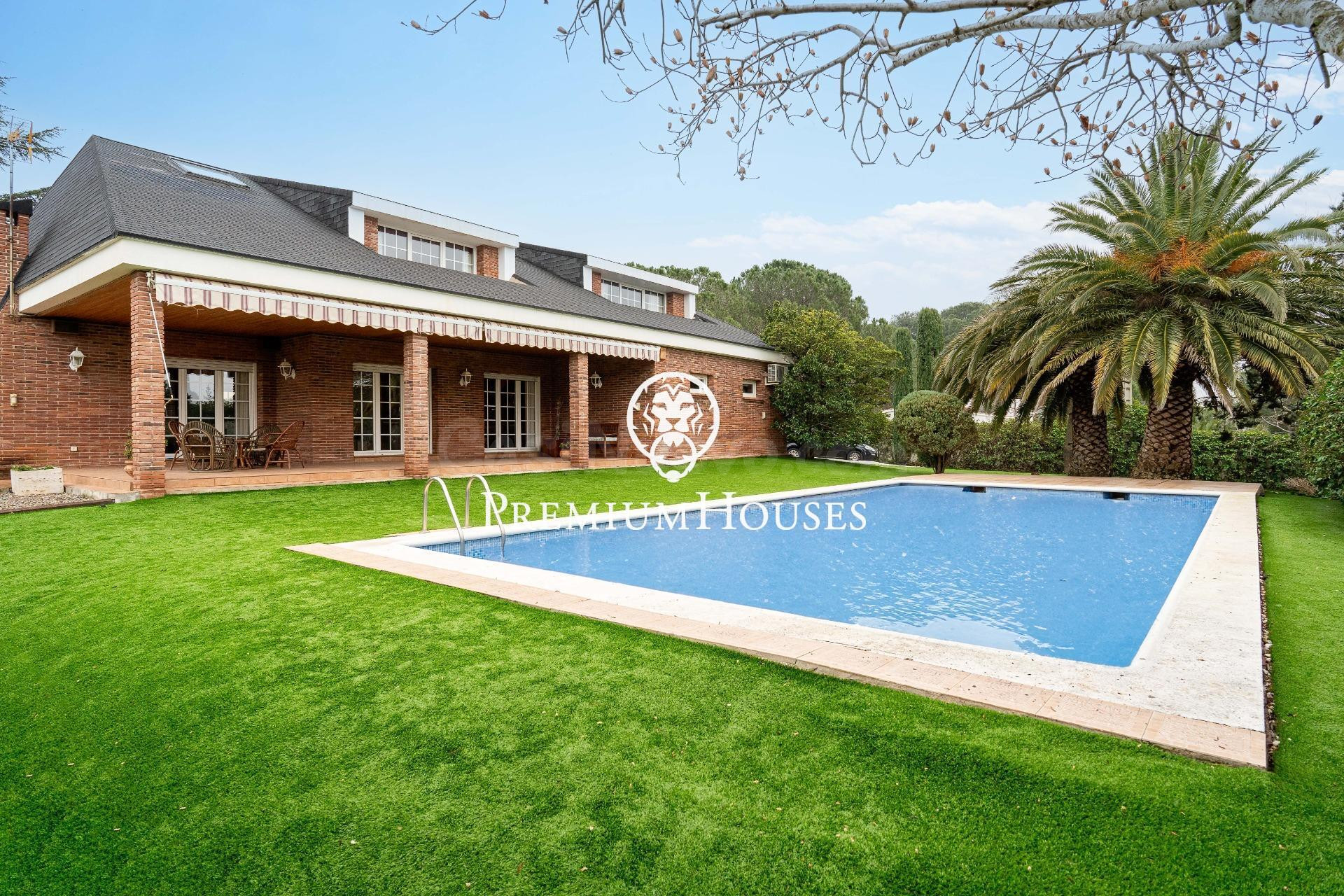 Casa con piscina y jardín en Valls