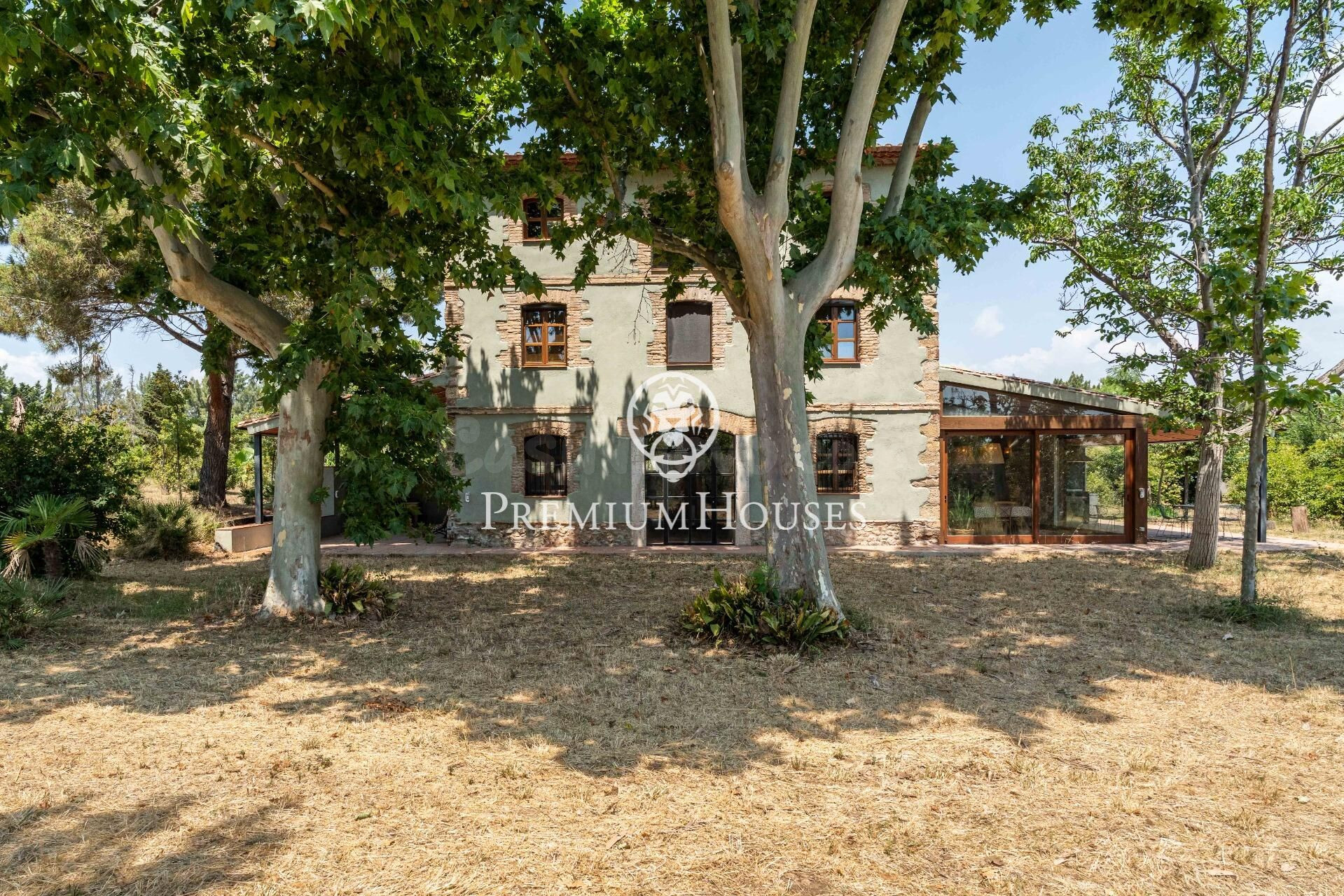 Casa moderna en Riudoms con jardín - foto 5
