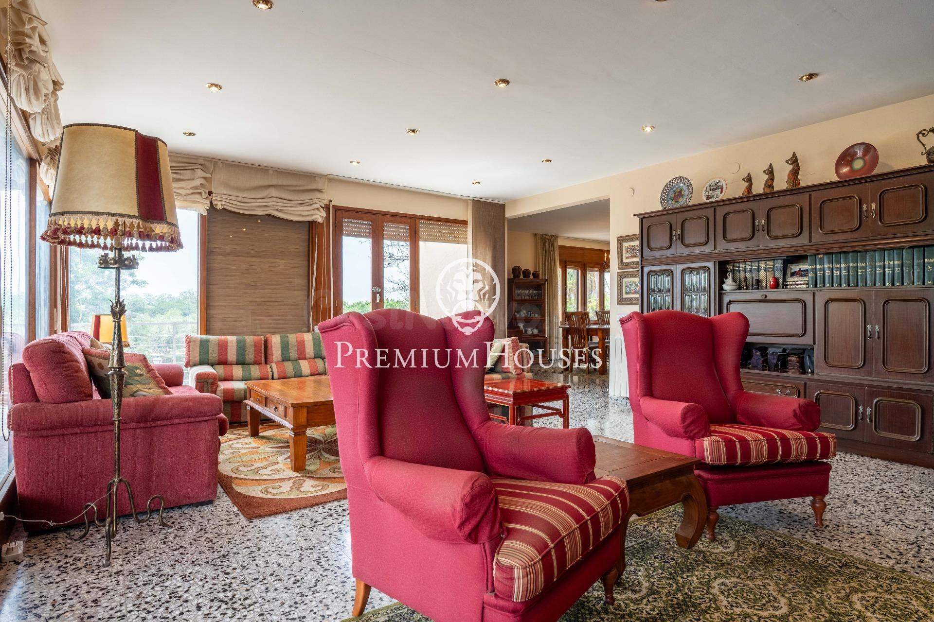 Casa con piscina y gran parcela en Riudoms - foto 5