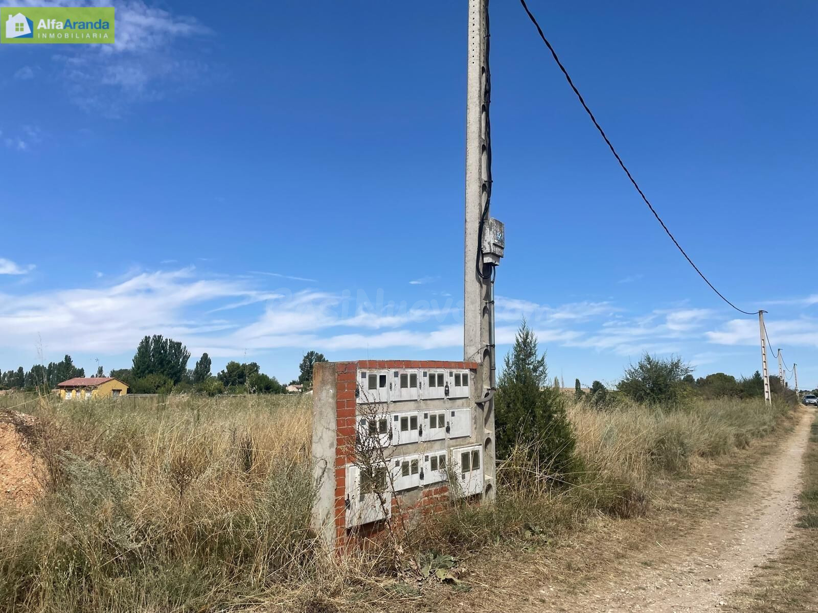 FINCA RÚSTICA CON LUZ Y AGUA DE RIEGO
