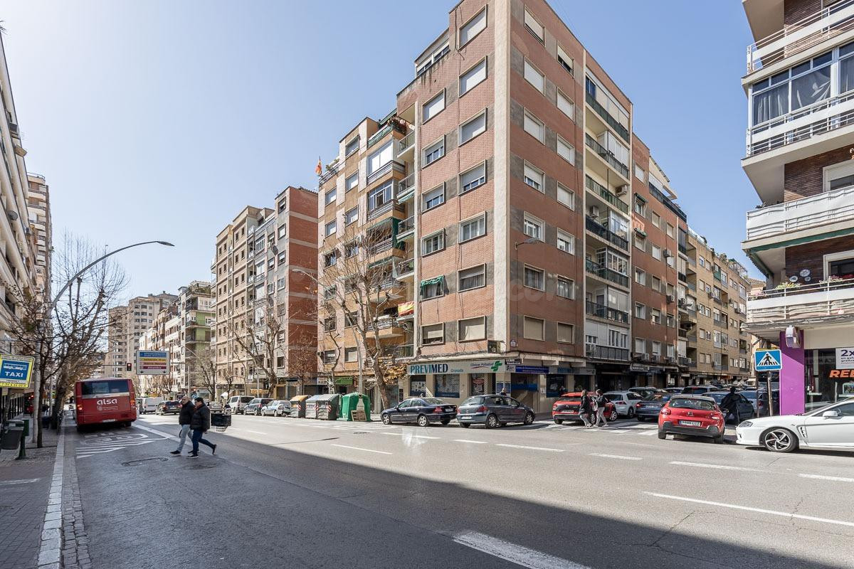 Local en Plaza de Torros.