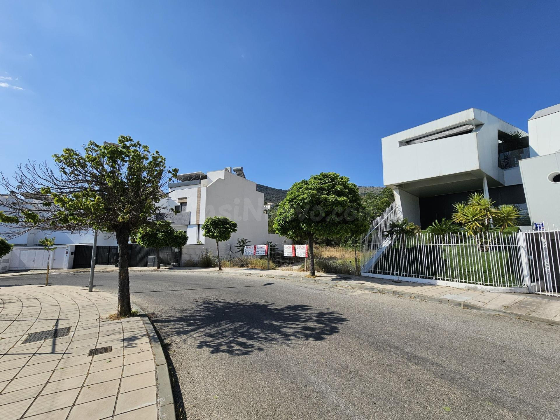 ¡PARCELAS DE 300 M2 SITUADAS EN SUNP 7!