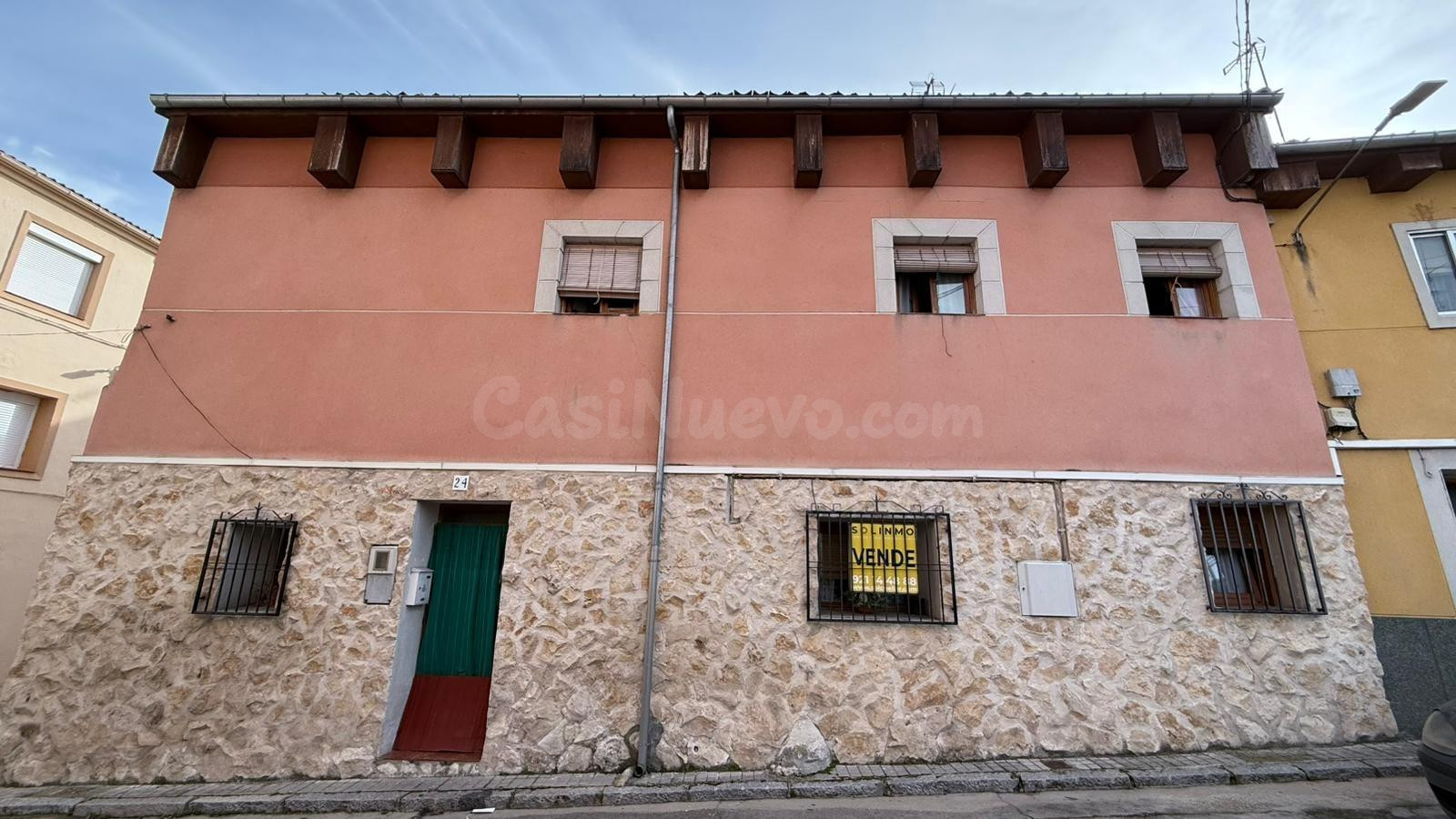 Casa en venta en Cuéllar. Zona Santa Clara. Ref. 2076