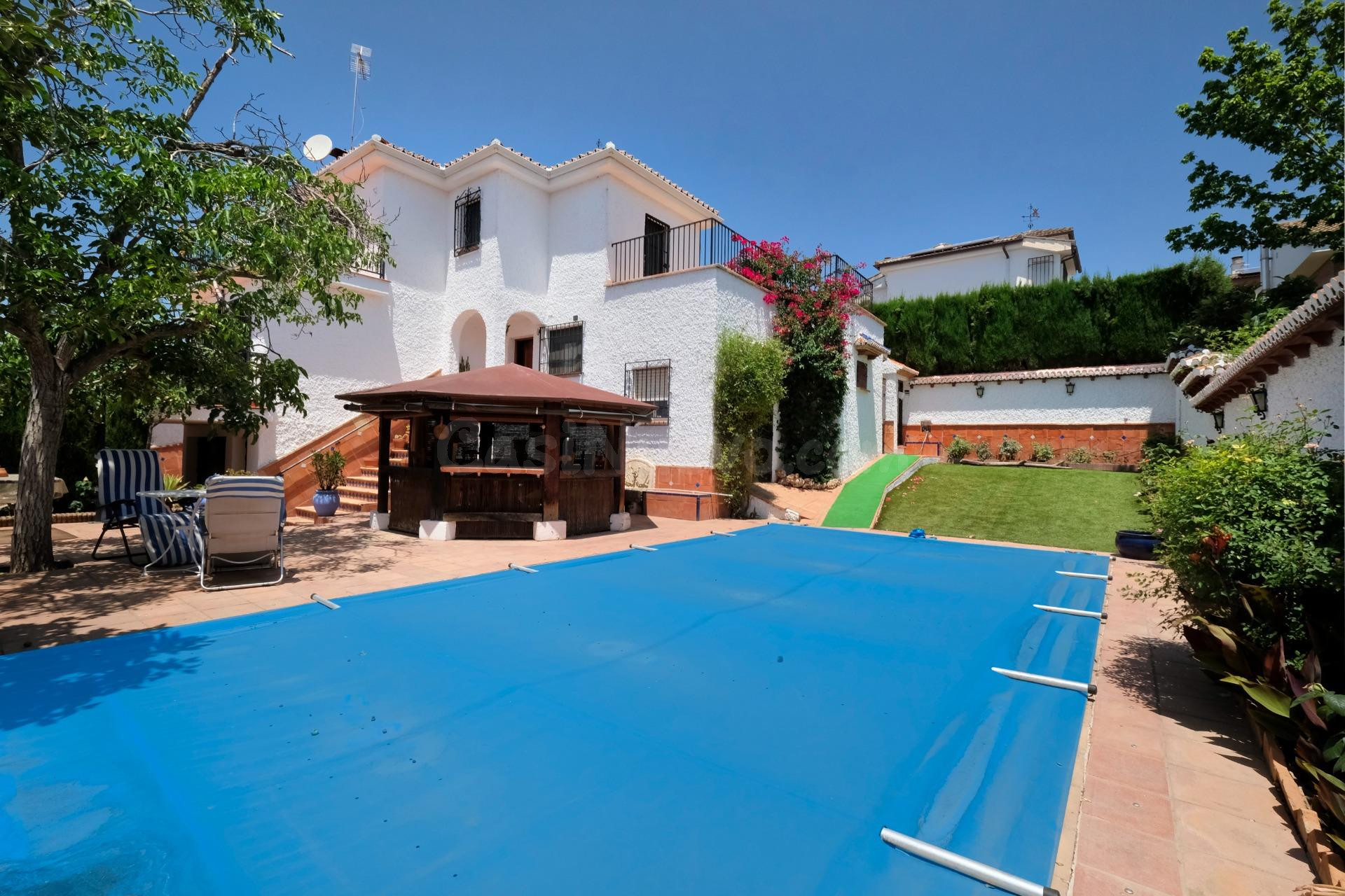Chalet independiente en Urb. Monteluz – Primera Fase, la más exclusiva