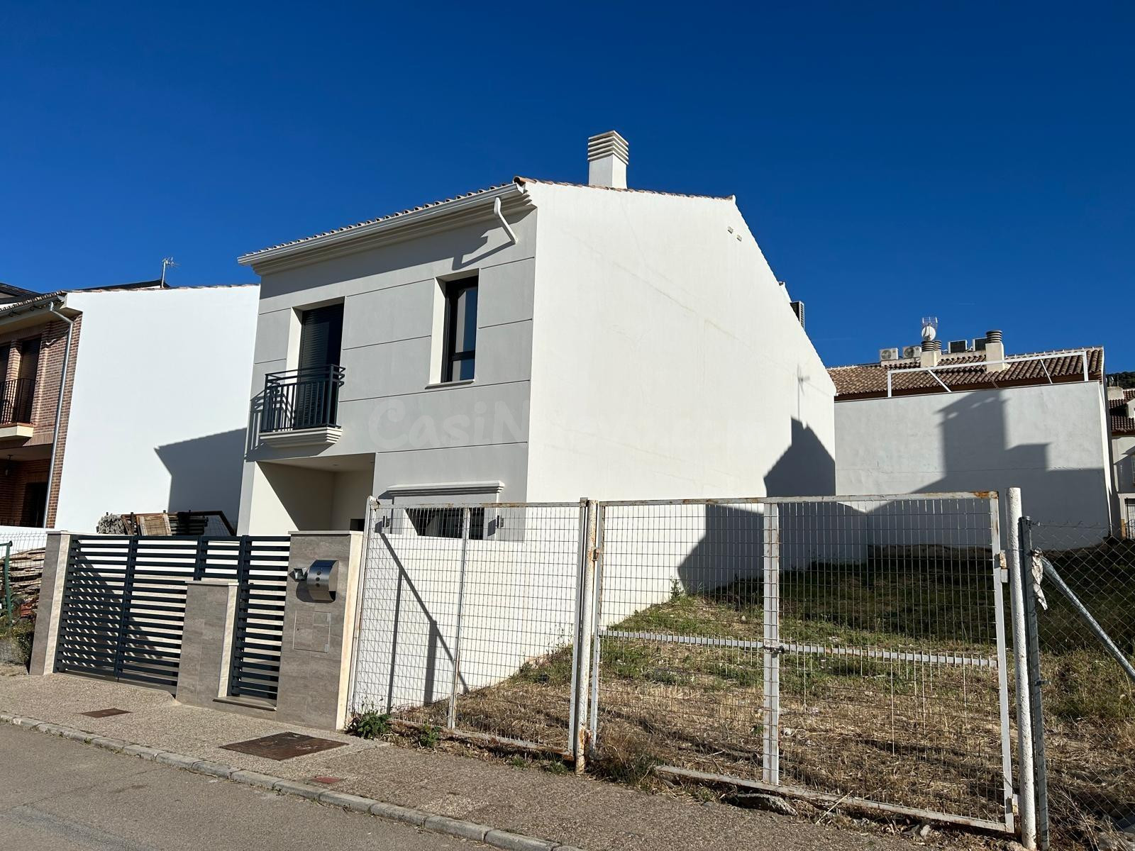 SOLAR EN ZONA FUENTE MORA ESTA DISPONIBLE¡¡¡¡¡