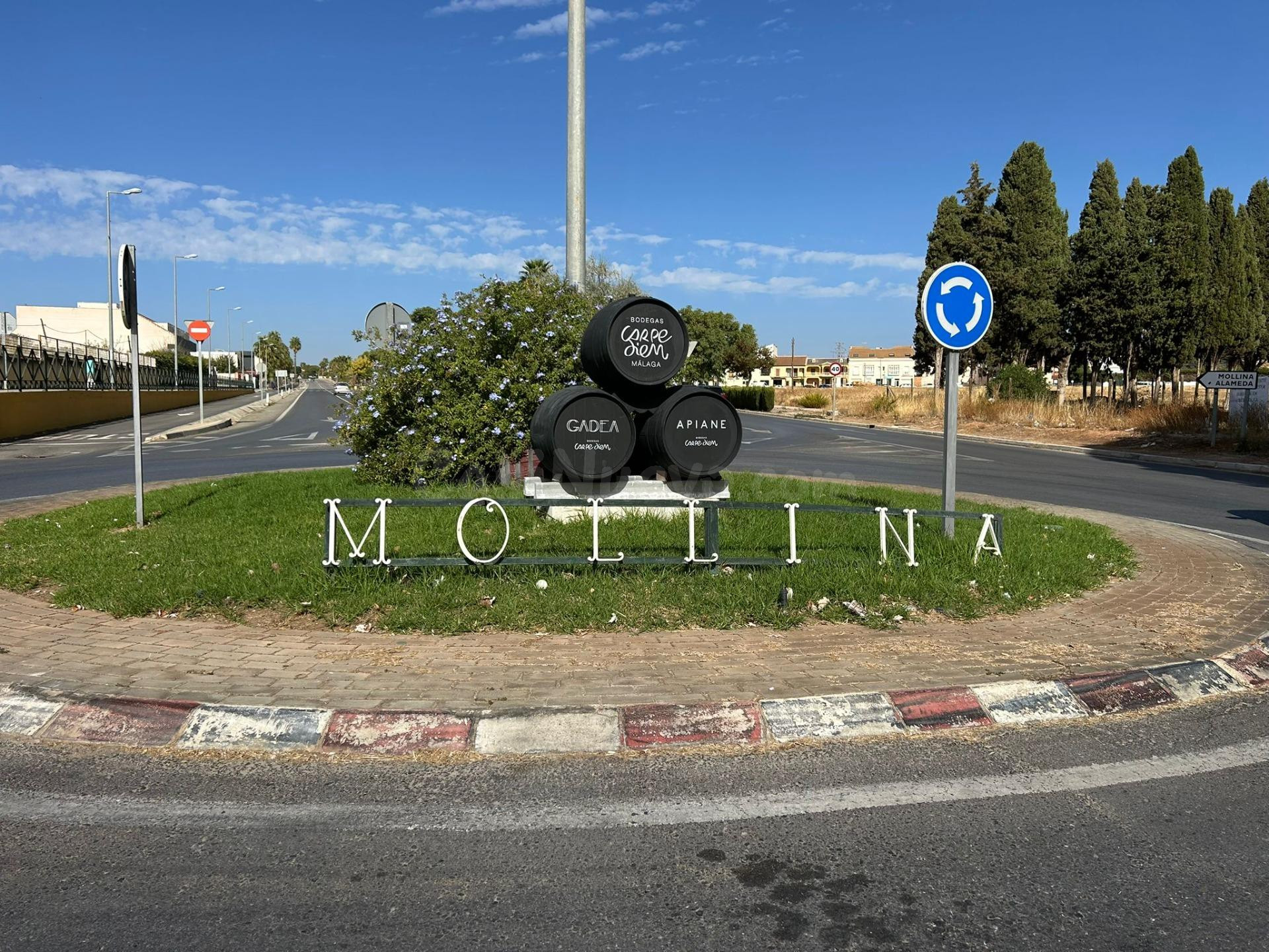 AMPLIO SOLAR EN MOLLINA SALE A LA VENTA¡¡¡¡¡¡¡¡¡¡¡¡¡¡¡¡¡¡