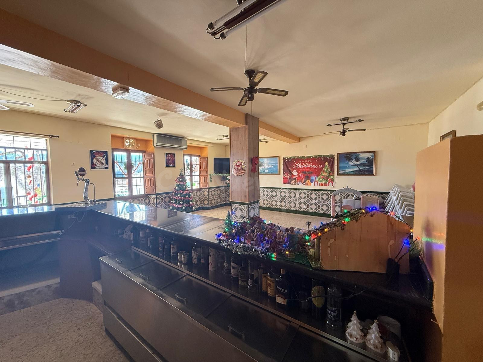 EN EXCLUSIVA PISO Y LOCAL EN LA ATALAYA¡¡¡¡¡¡¡¡¡¡ - foto 4