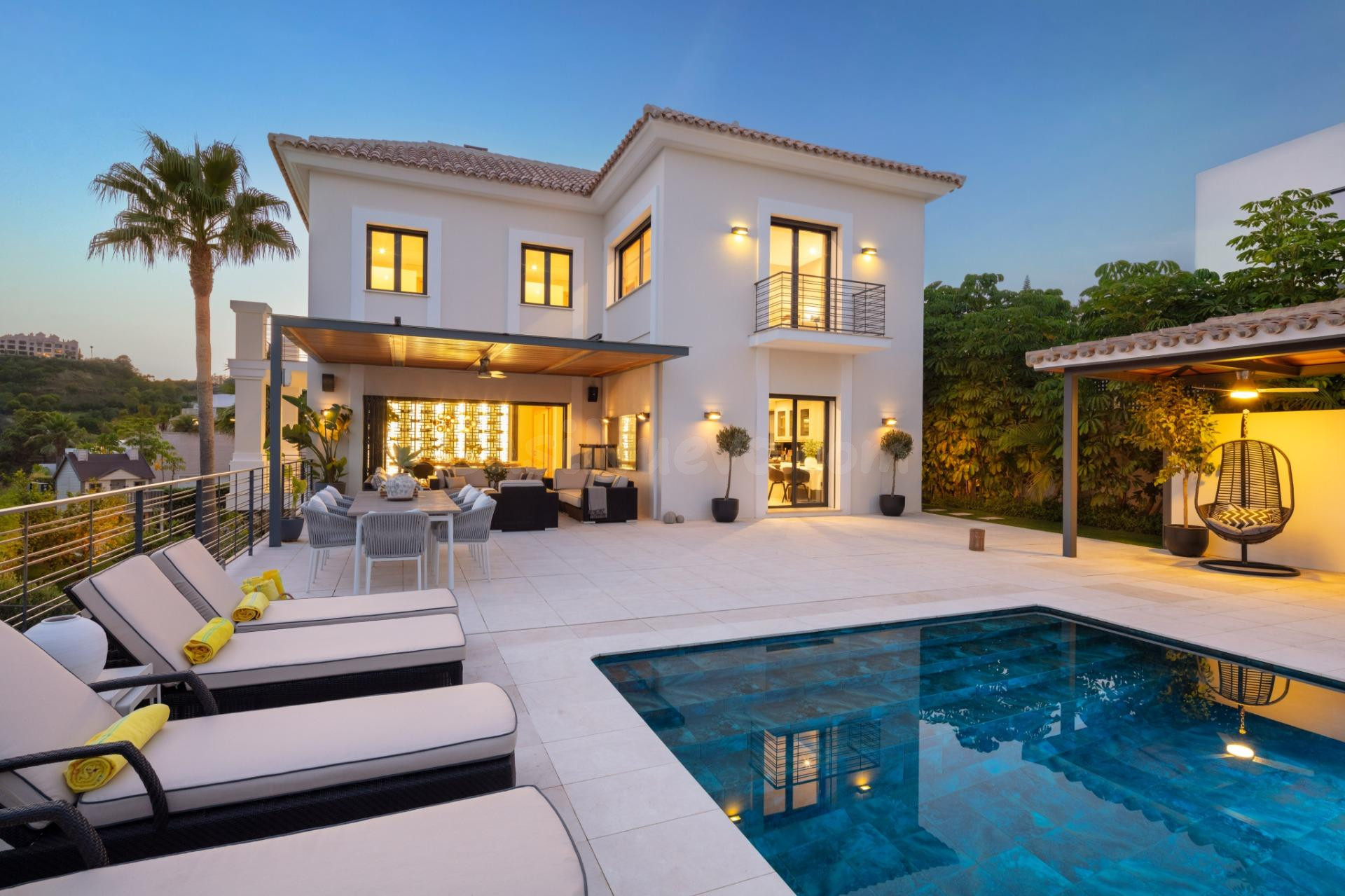 VILLA EN EL HERROJO - BENAHAVIS