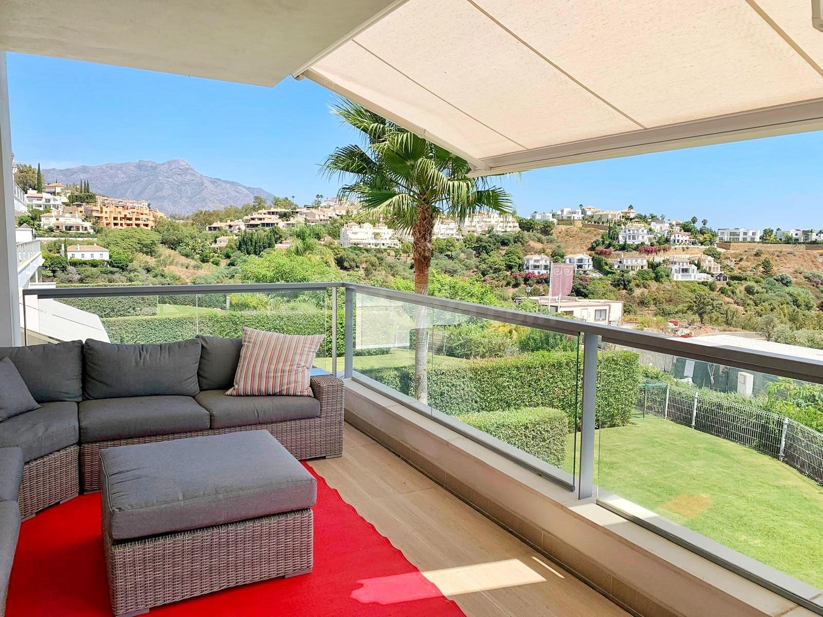 Exclusivo Apartamento con vistas panoramicas al mar en Los Arqueros