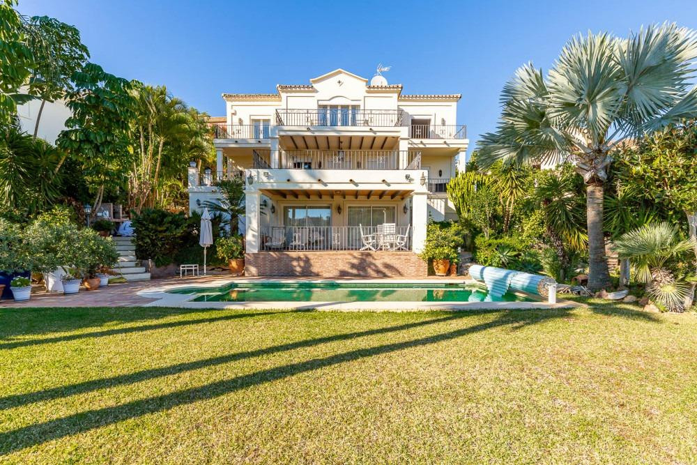 IMPECABLE VILLA DE LUJO - BENAHAVIS