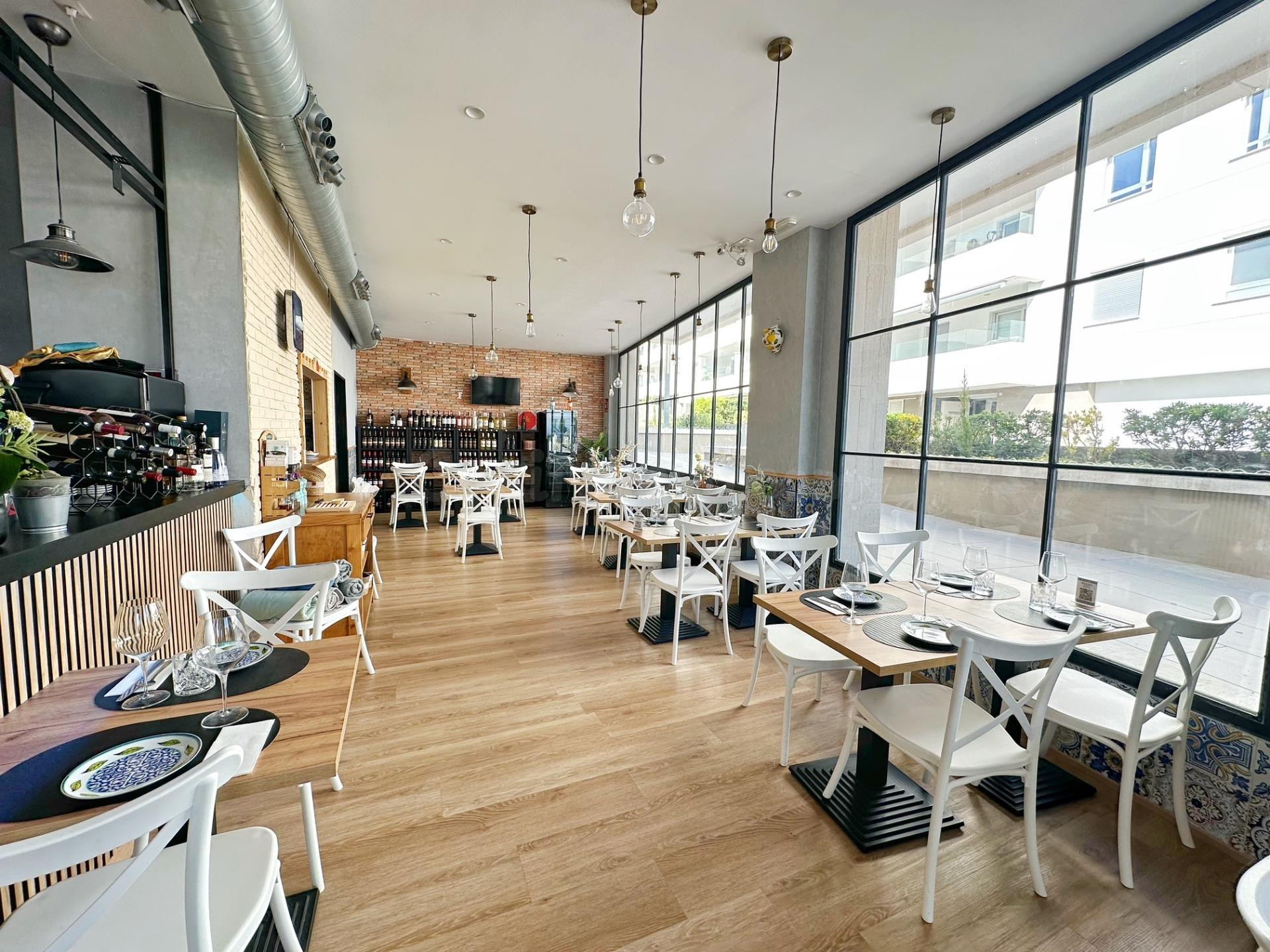 Oportunidad Única: Restaurante en Traspaso en San Pedro de Alcántara, Costa del Sol
