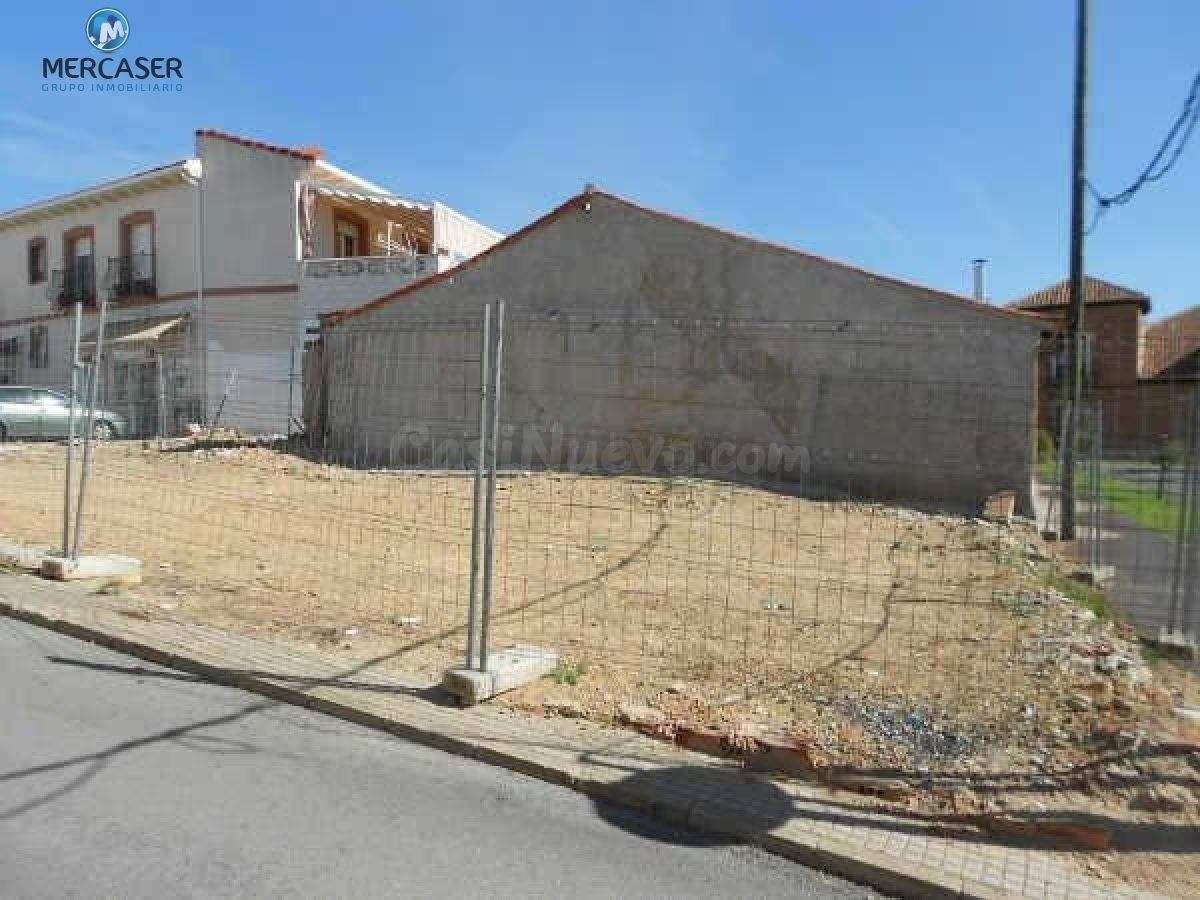 Terreno urbano de 732 m2. Máximo 4 viviendas