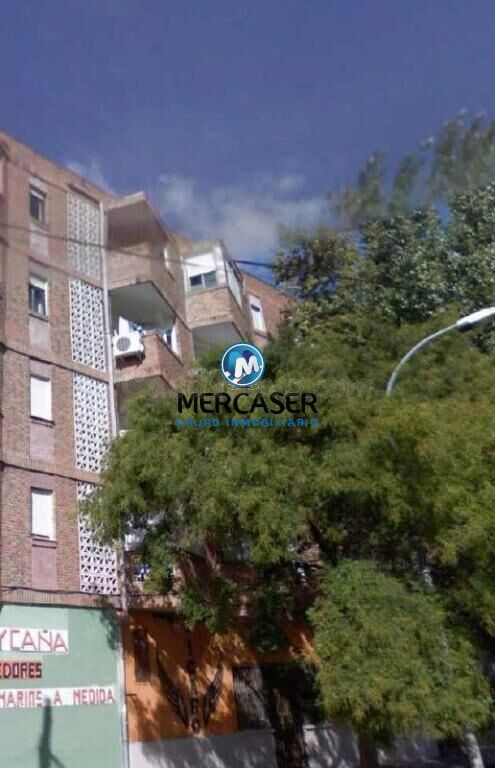 Conjunto de dos pisos en venta en c. abogados de atocha, 1,  - foto 2