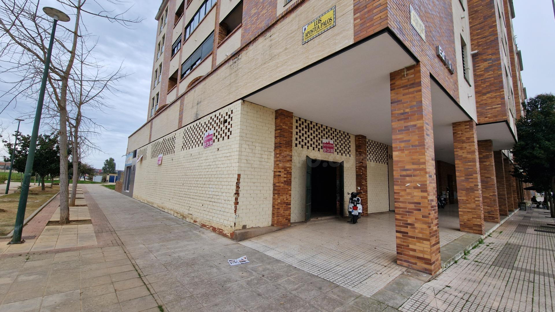LOCAL EN ALQUILER RONDA NORTE FRENTE NUEVOS JUZGADOS