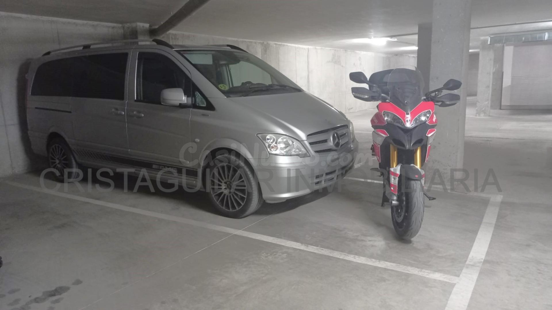 EN VENTA PLAZAS DE PARKING, MUY CÉNTRICAS. EN VILLAR DEL ARZ - foto 2