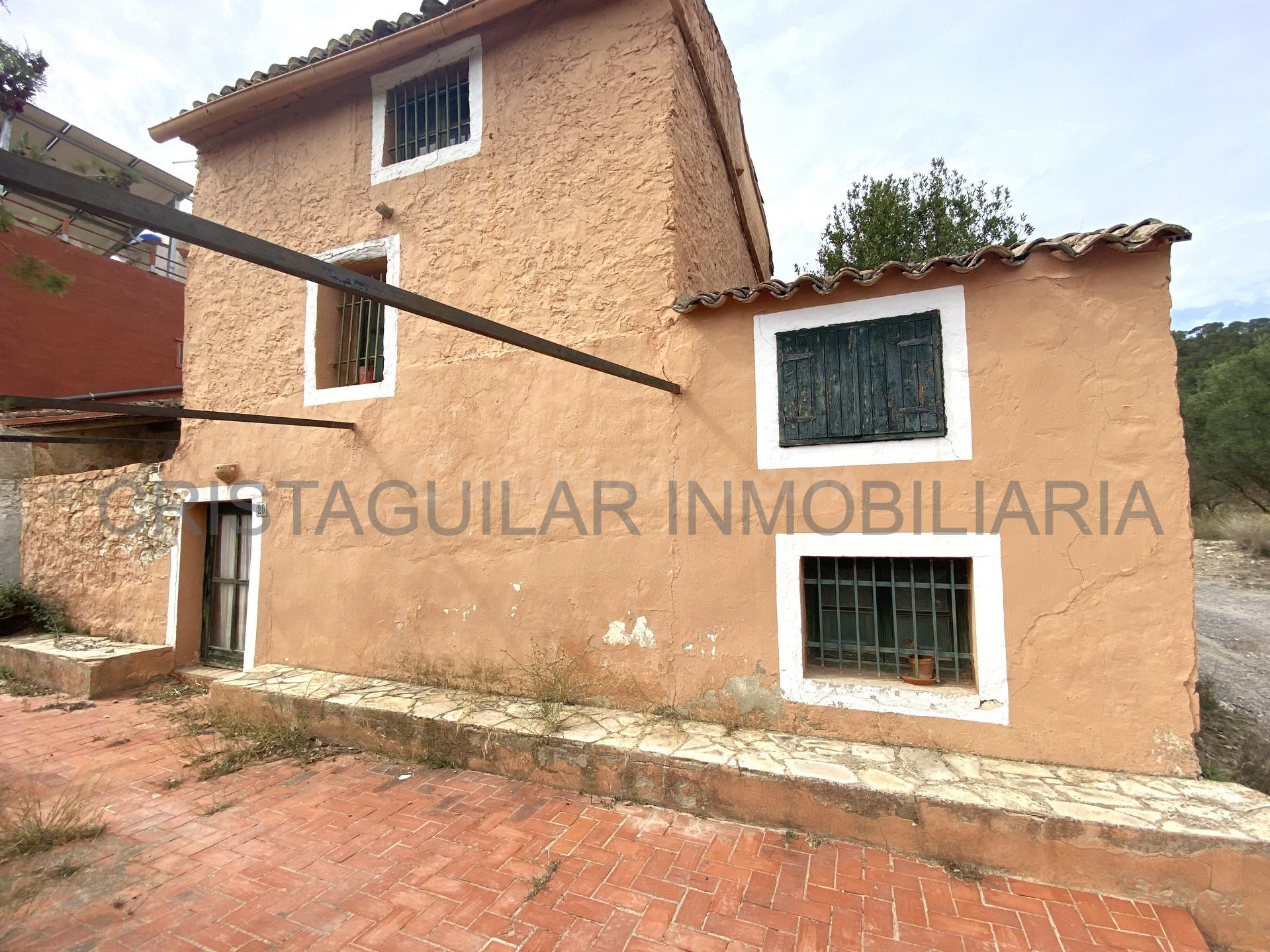 CASA-CHALET CON ENCANTO EN ANDILLA