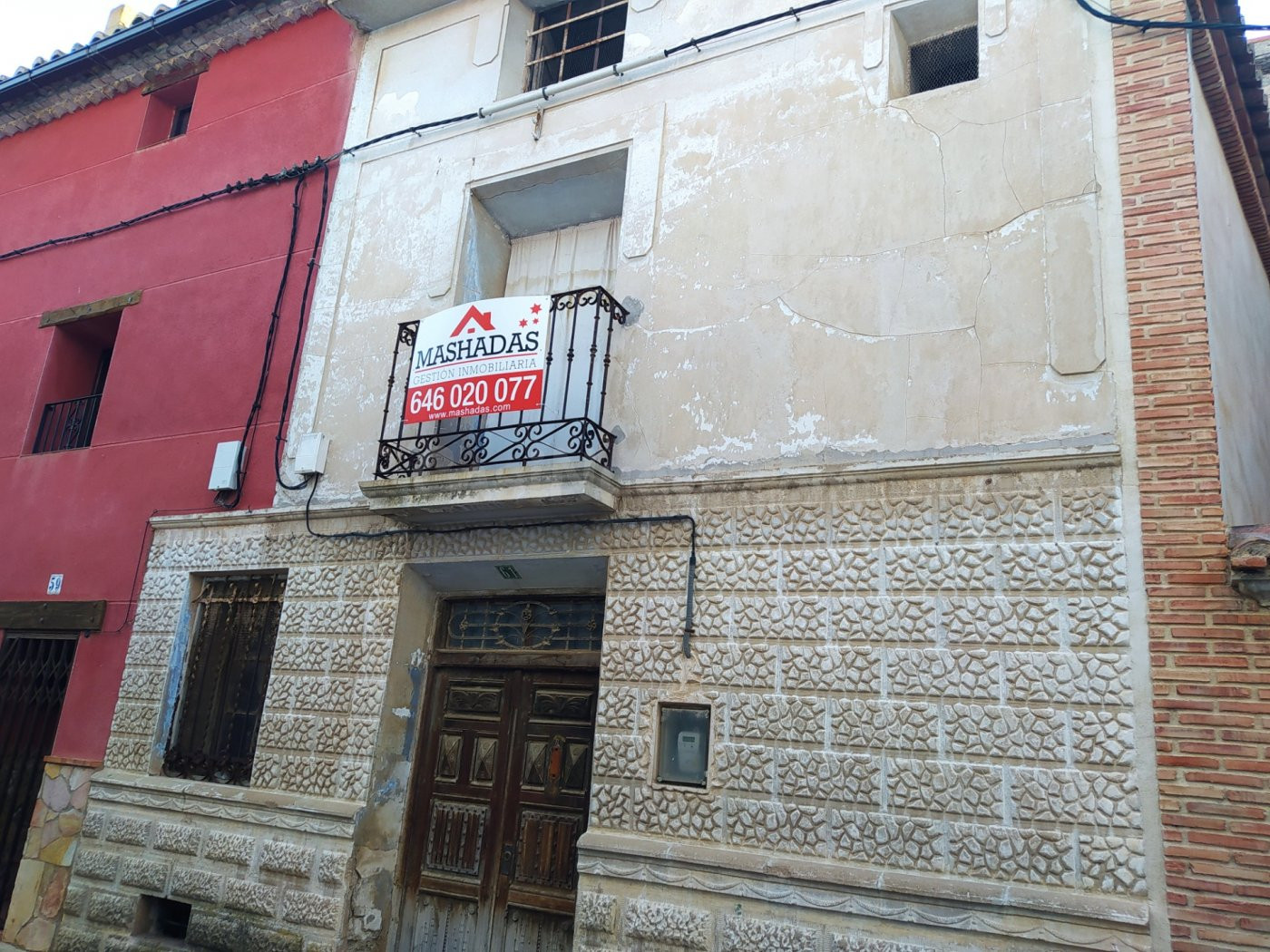 SE VENDE CASA EN FUENTES CLARAS