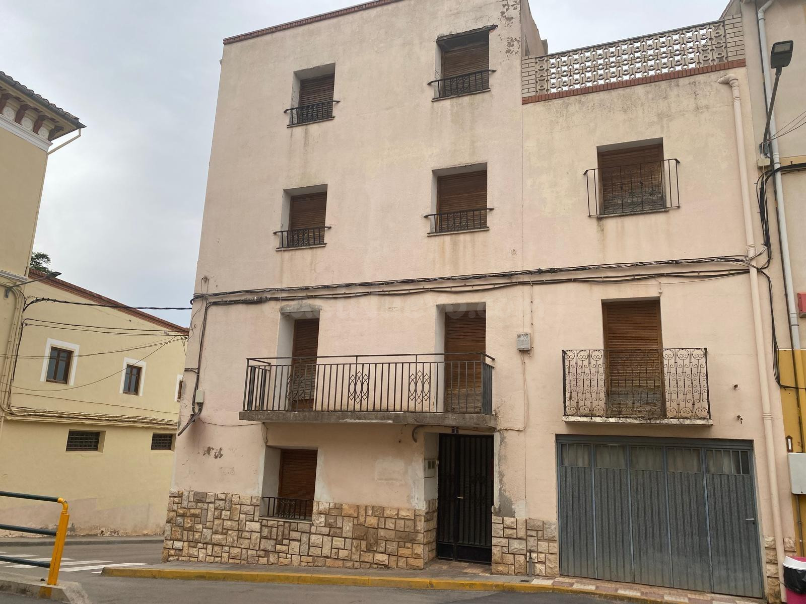 EN VENTA CASA EN MONREAL DEL CAMPO