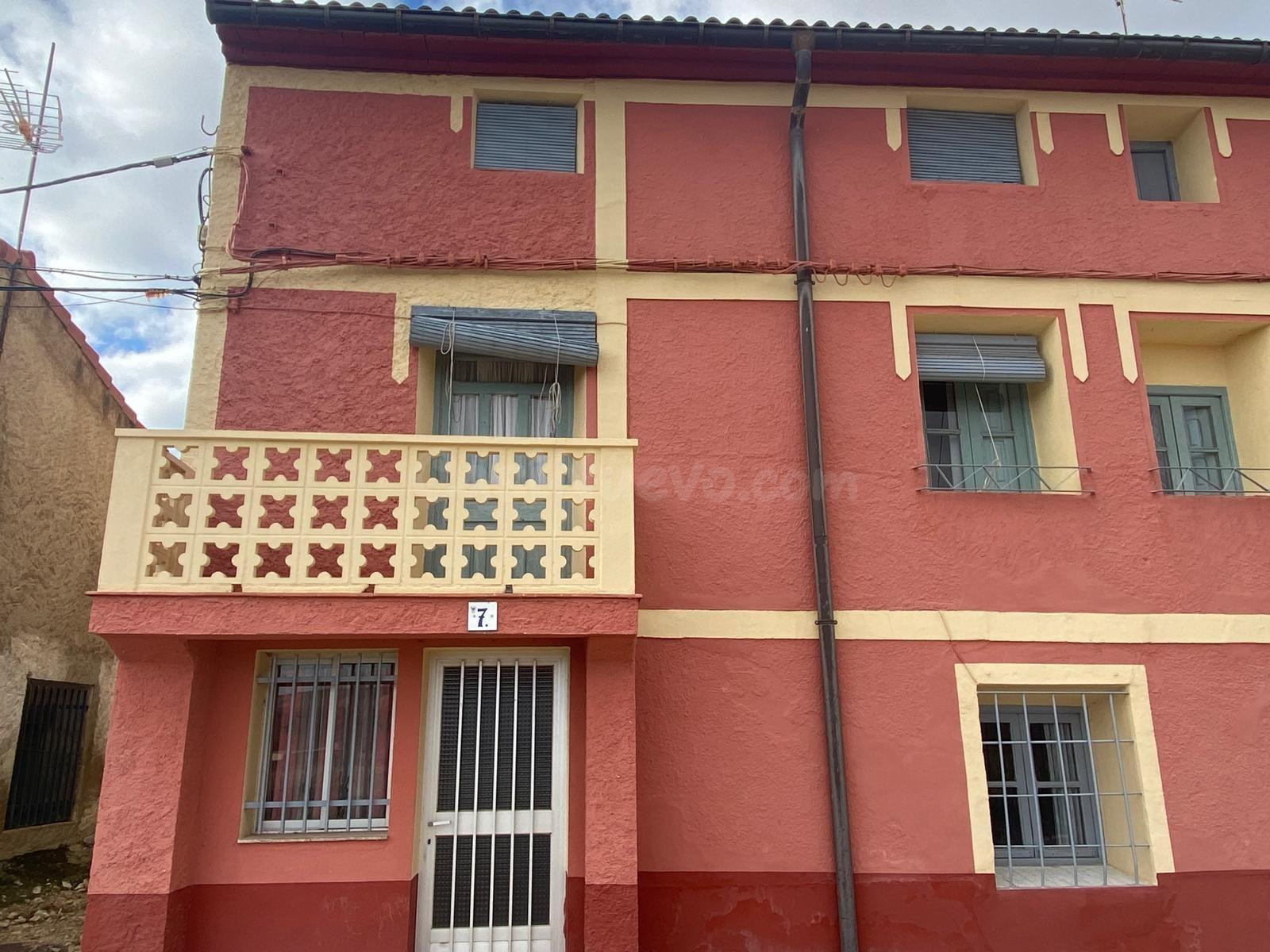 EN VENTA CASA EN CALAMOCHA