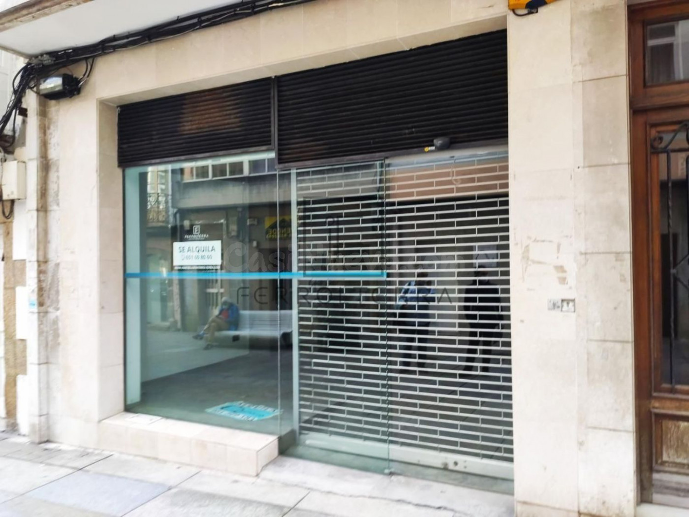 SE ALQUILA LOCAL COMERCIAL EN EL CENTRO, FERROL