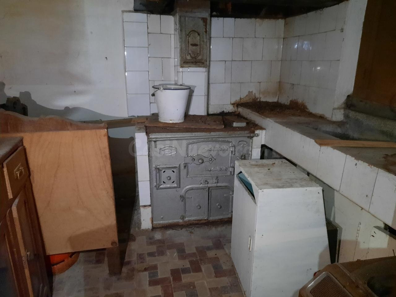 CASA CON FINCA EN ZONA URBANA PARA REFORMAR EN SANTA CECILIA - foto 4
