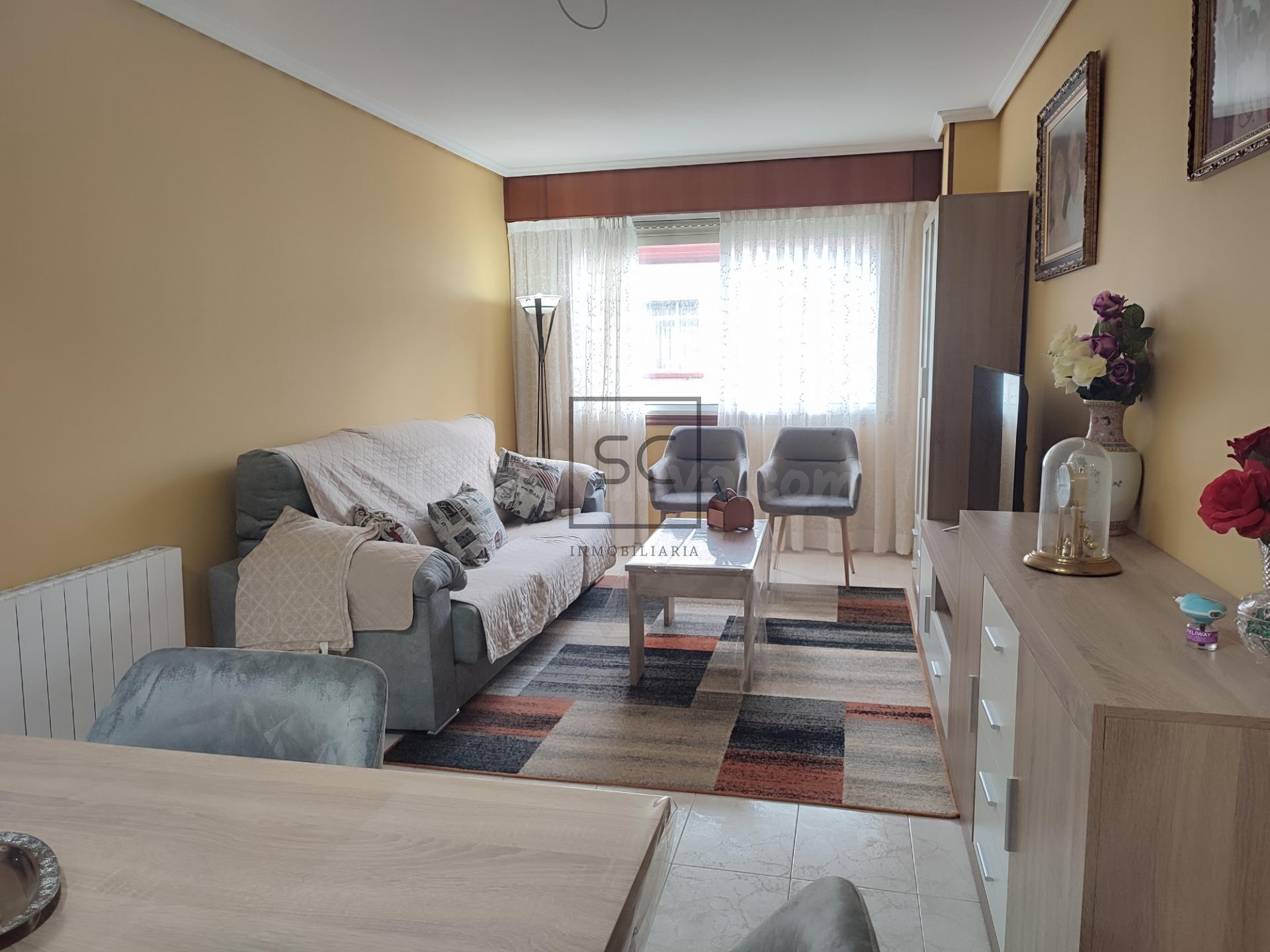 Amplio piso en San Juan Ferrol