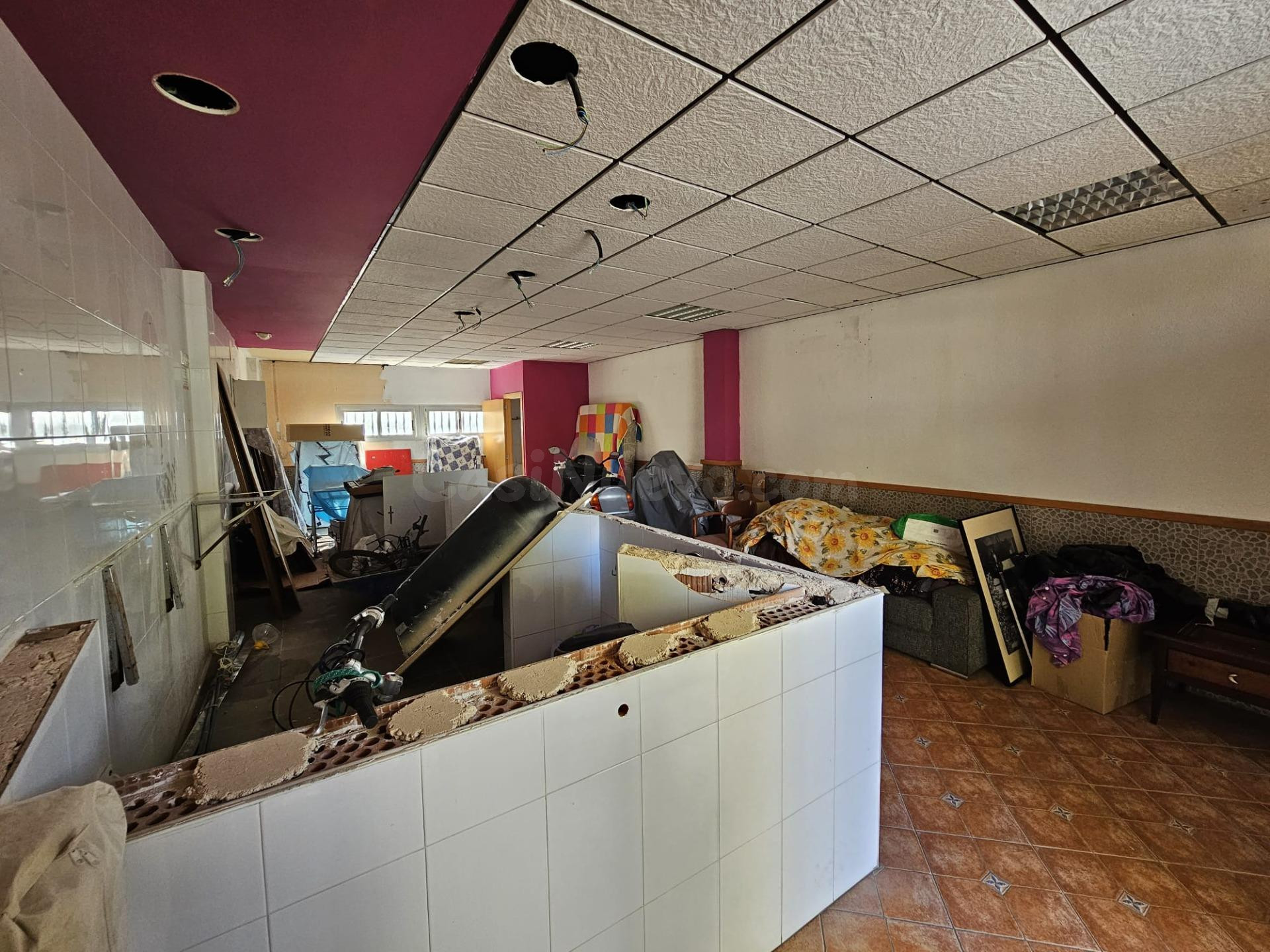 Oportunidad de Inversión: Local Comercial en Benidorm, Zona Juzgados