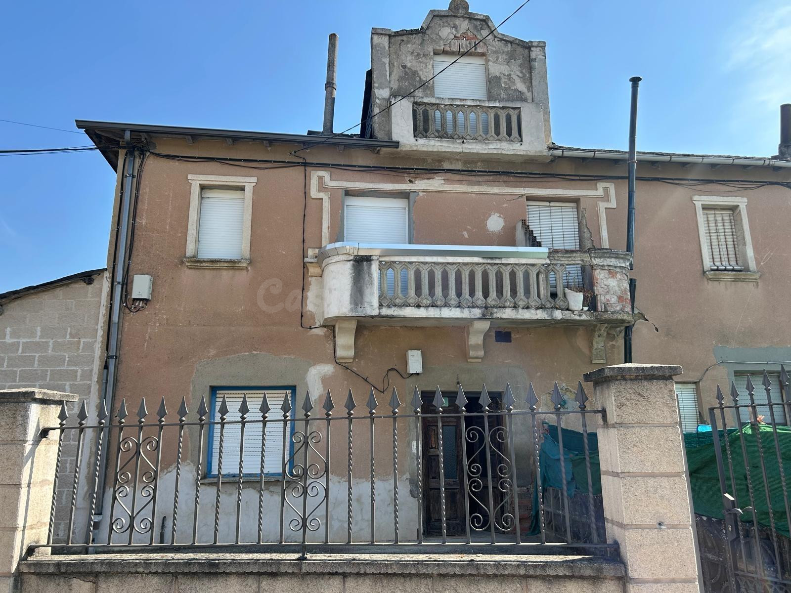 Casa con terreno en Arganza - Oportunidad para reformar a tu gusto