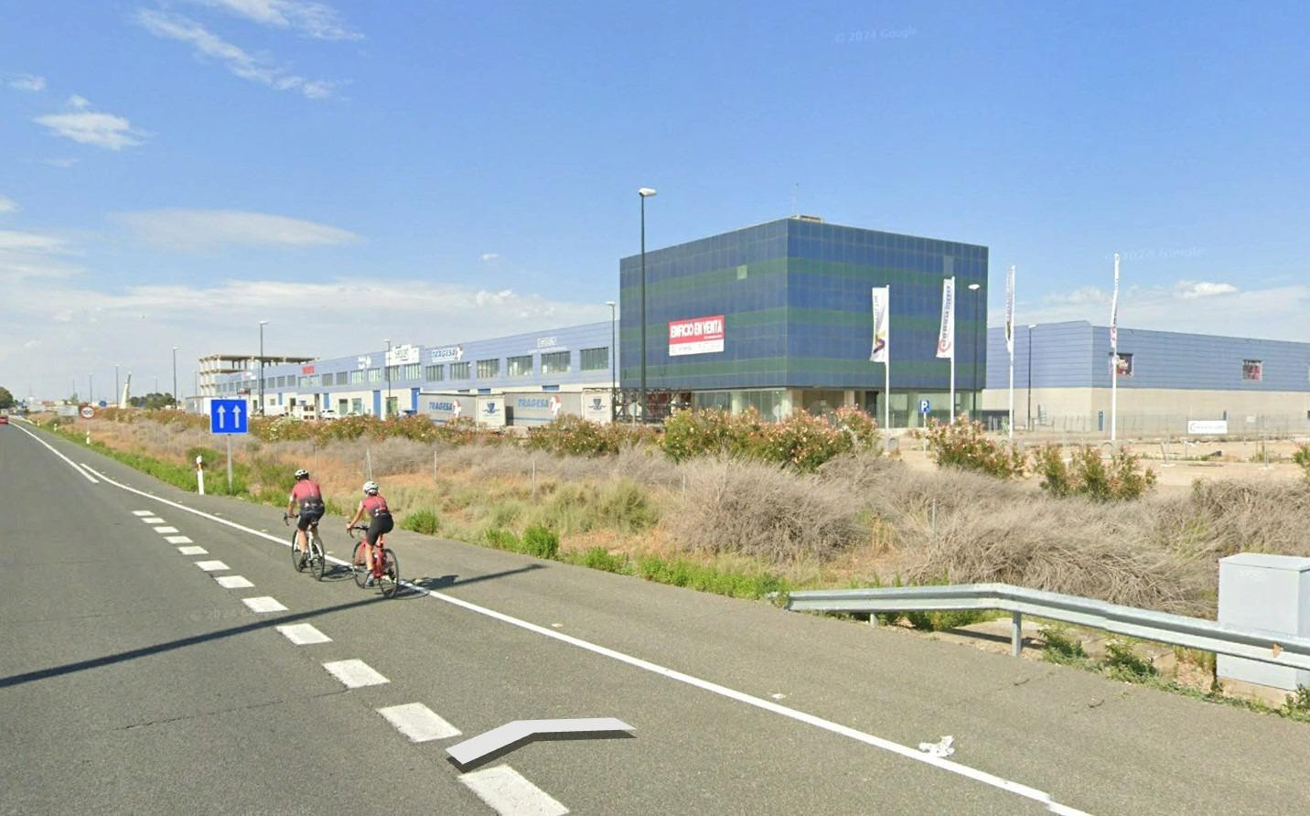 Moderno Edificio de Oficinas y Local Comercial en Zaragoza - Oportunidad Impecable
