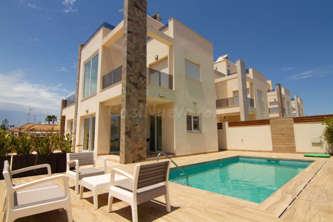 Villa de lujo en Torrevieja con vista al mar
